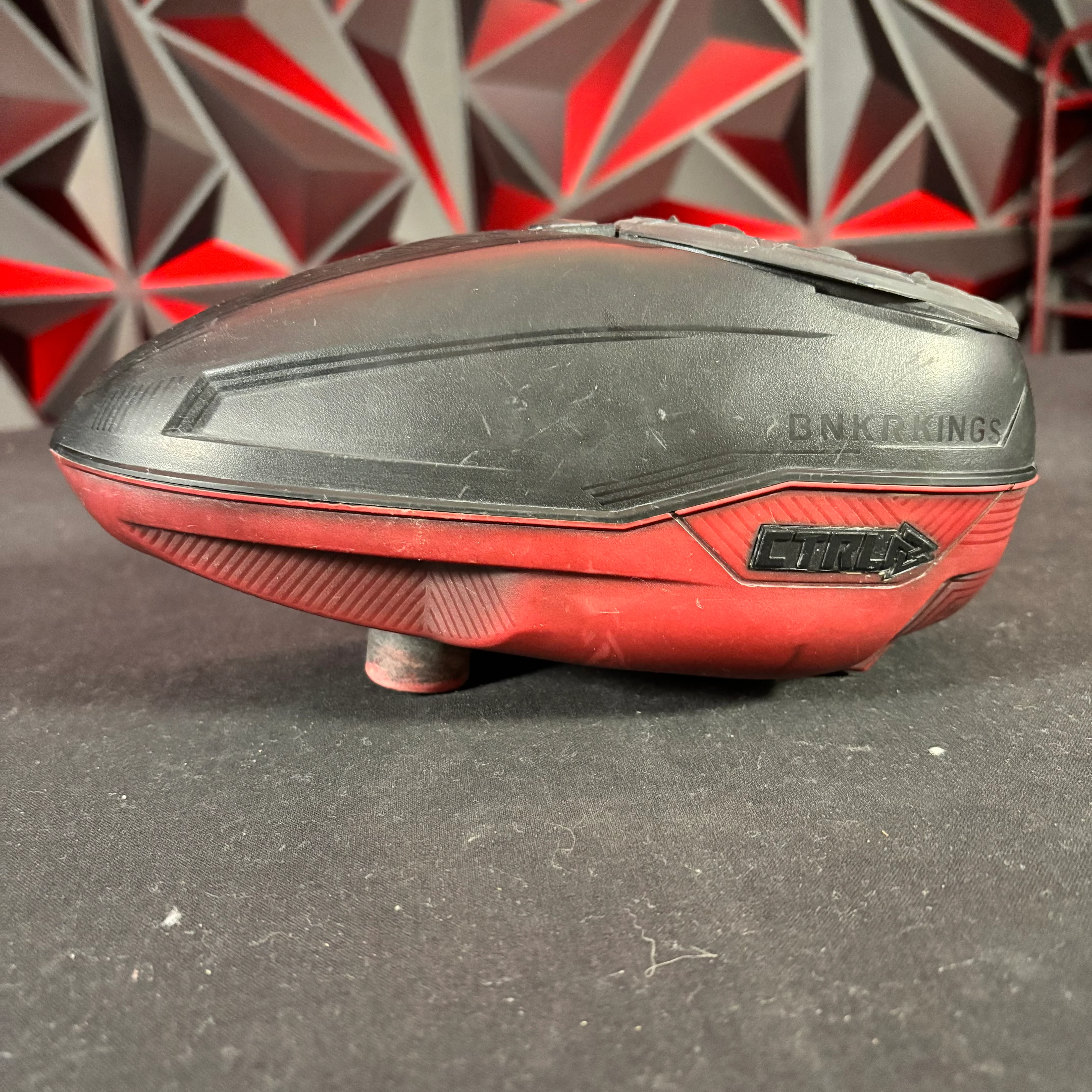 Used Bunkerkings CTRL Loader - Black/Red w/ Black Ntr Speedfeed and Ramps - Image 5