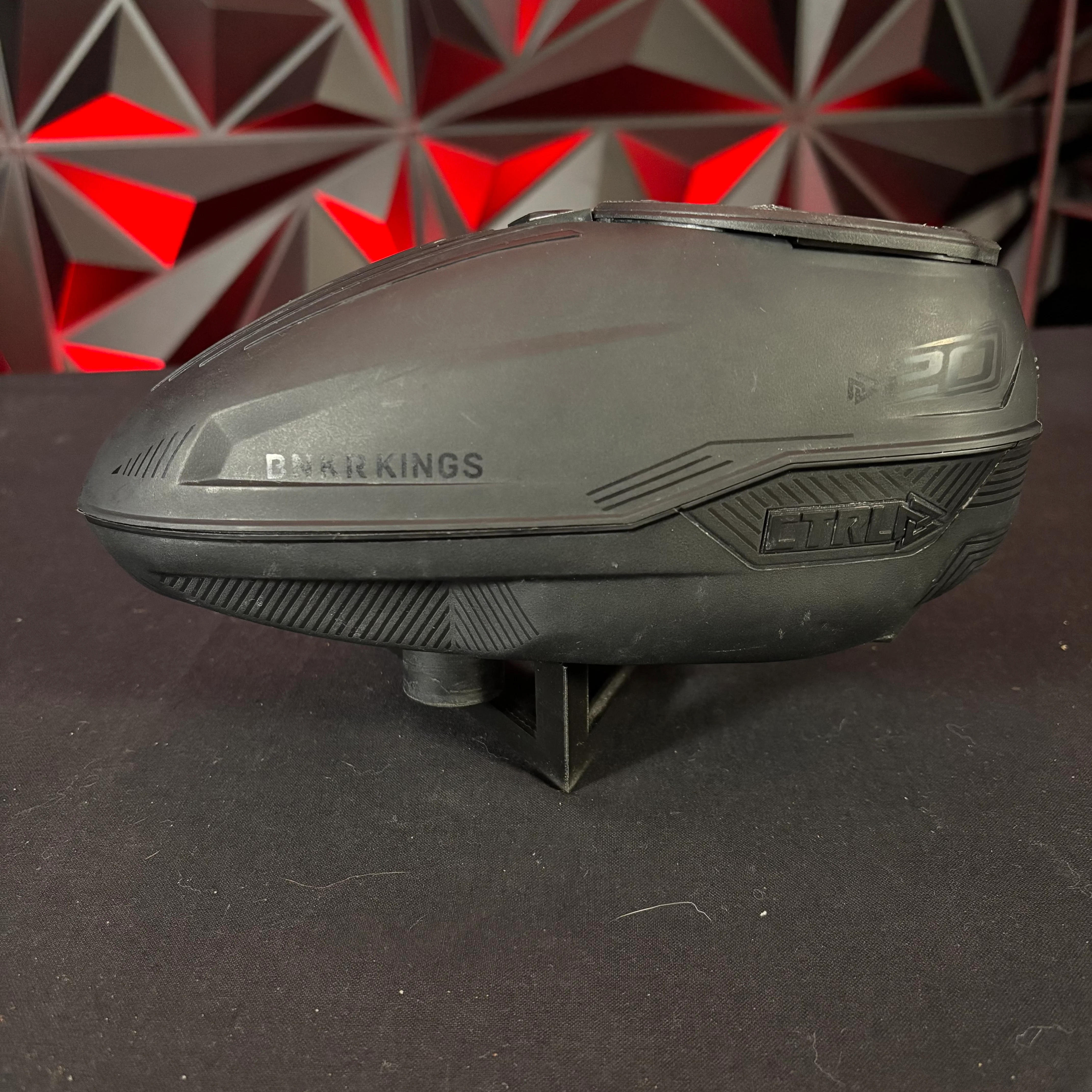 Used Bunkerkings CTRL Loader - Black w/ Black Ntr Speedfeed and Ramps and Extra lid /w Rainlid - Image 2