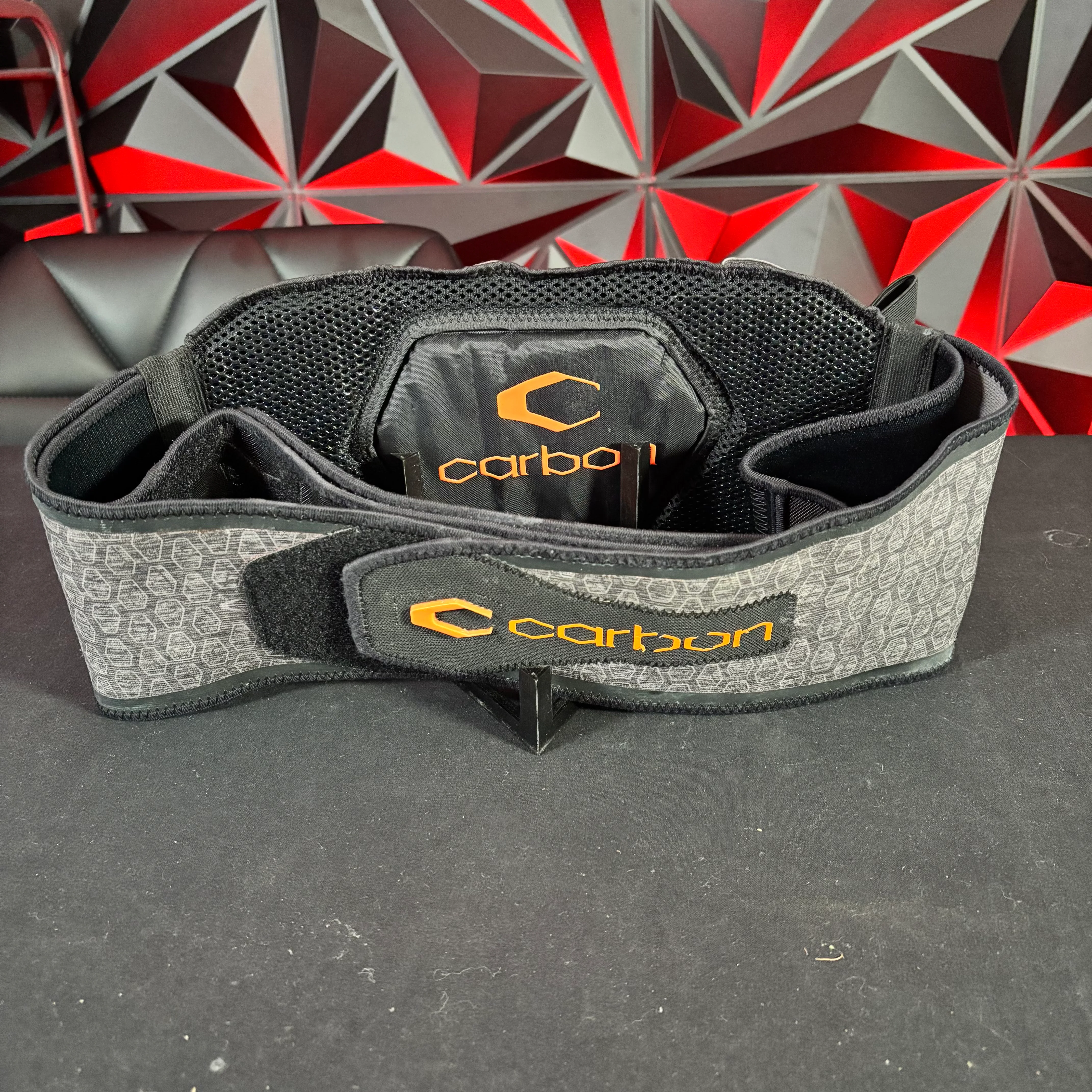 Used Carbon CC 4+7 Harness - Grey (Early Generation) - Image 2