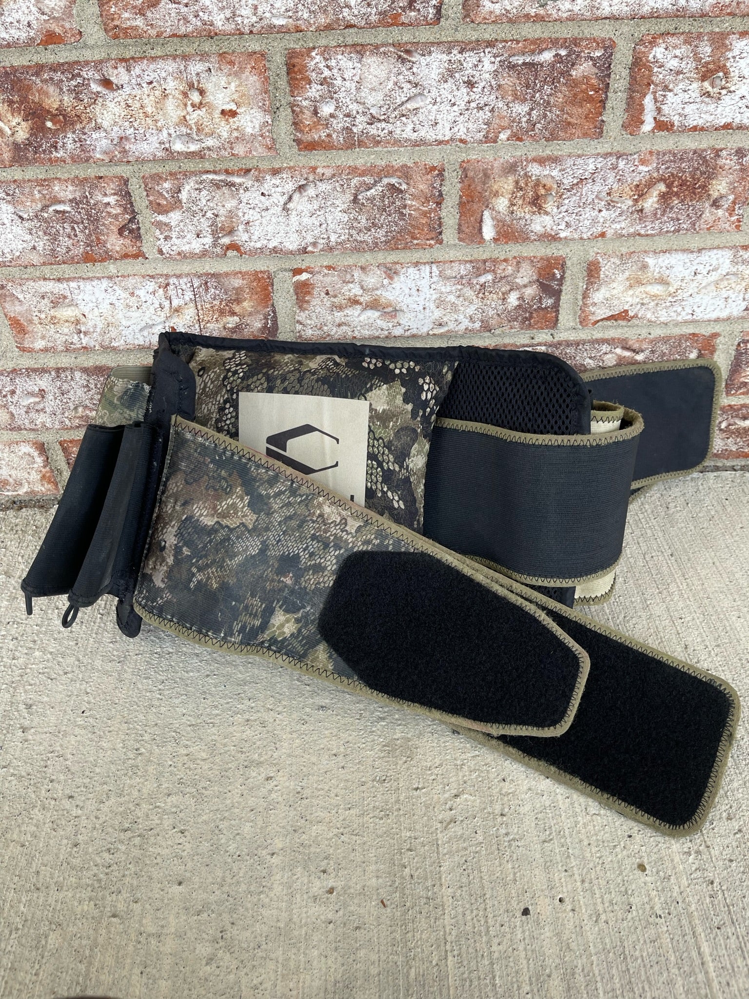 Used Carbon CC 5+8 Harness - Camo - Image 5