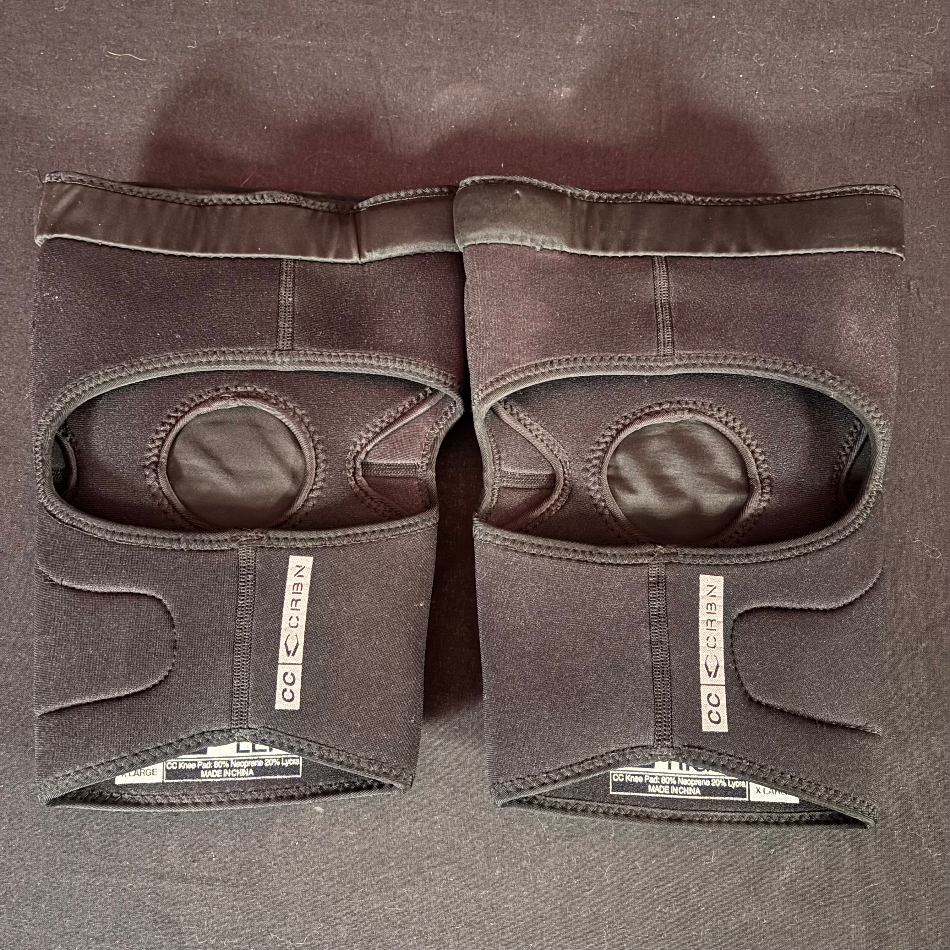 Used Carbon CC Knee Pads - X-Large - Image 3