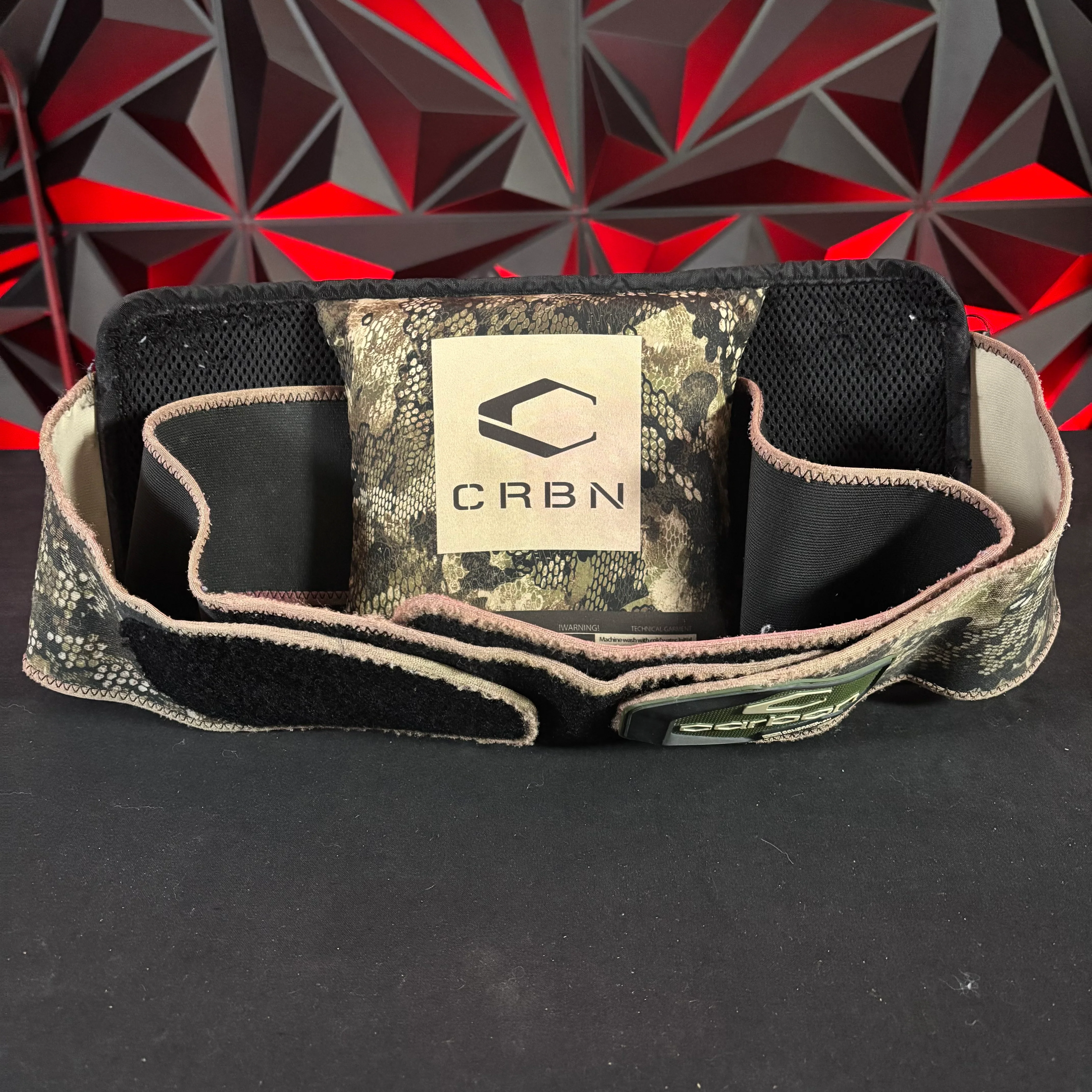 Used Carbon CC Paintball Harness - Camo- 5+7 pack Small/ Medium - Image 2