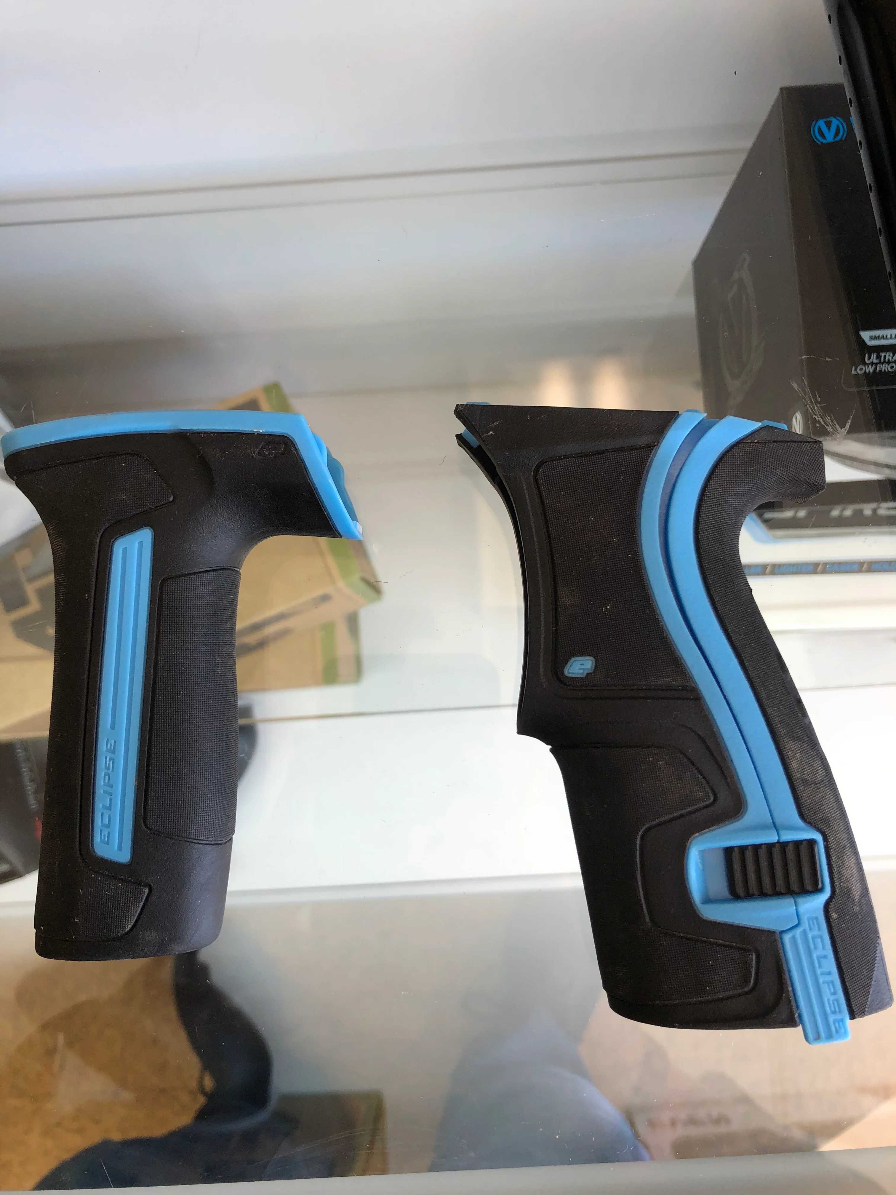 Used CS2 Grips- Black/Blue - Image 2