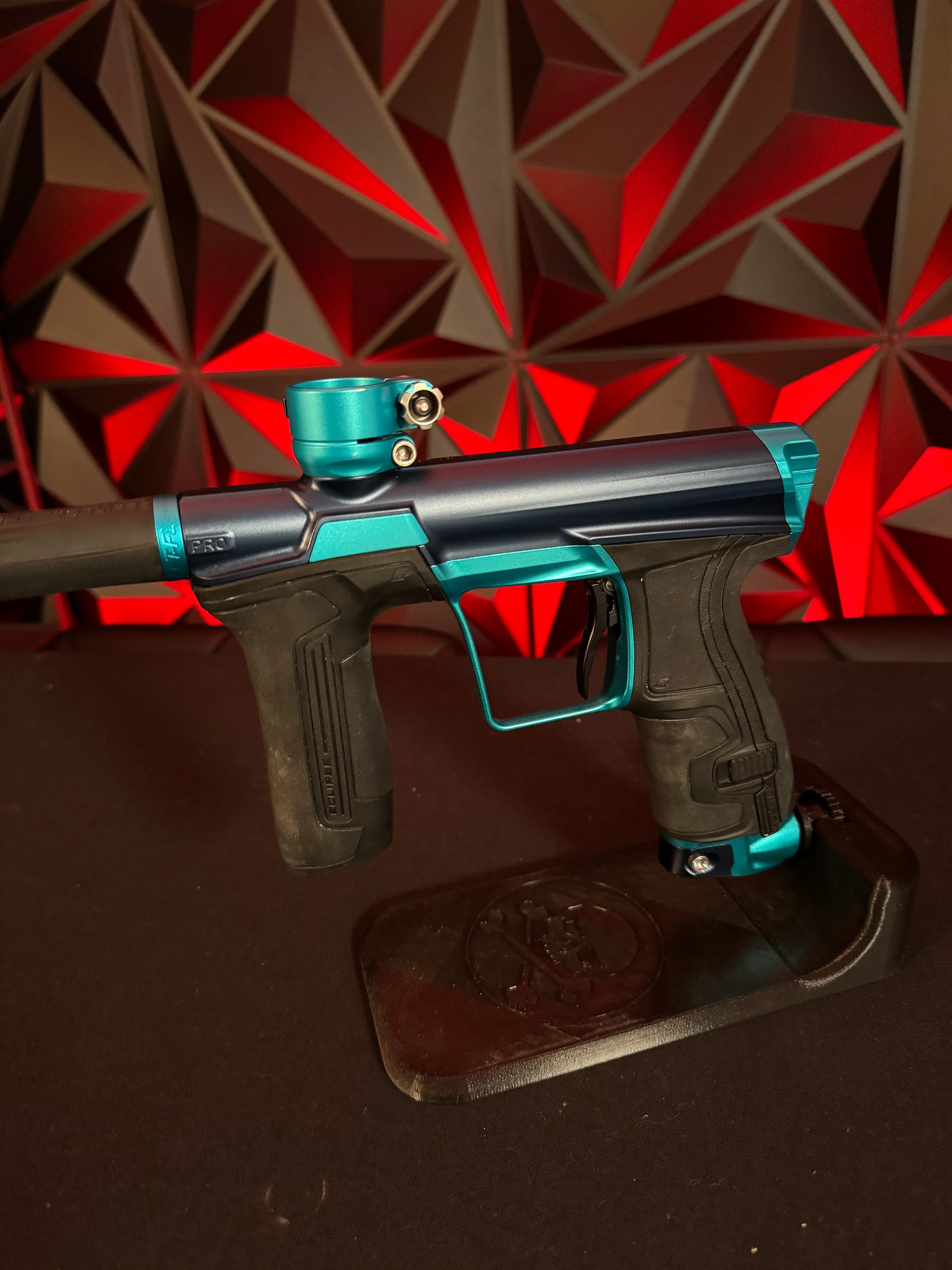 Used CS2 Pro Paintball Gun - Blue/Teal w/ 3 FL Backs - Image 4