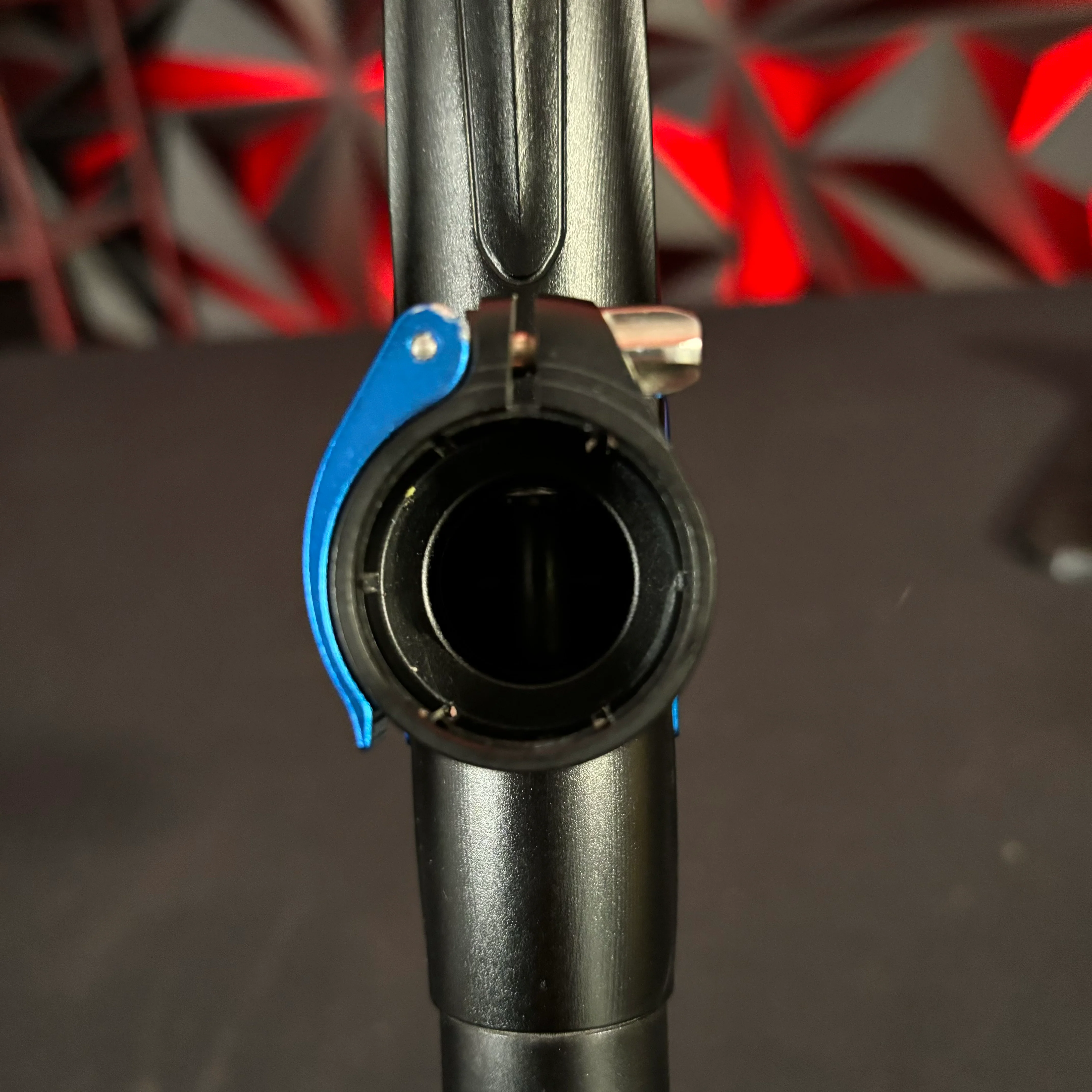 Used Dangerous Power G5 Paintball Gun - Black/Blue - Image 9