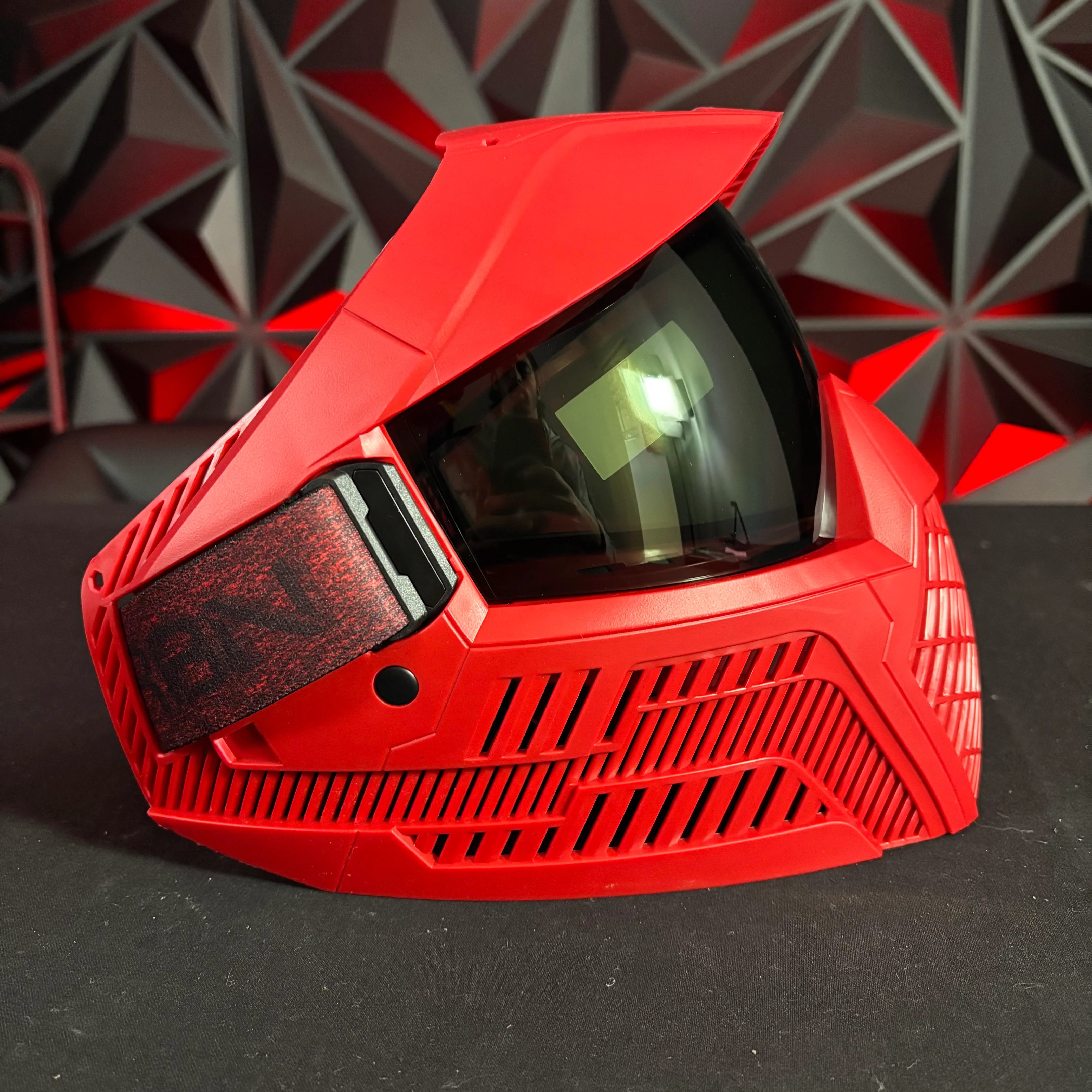 Used *Display* Carbon OPR Paintball Mask - Red - Image 2