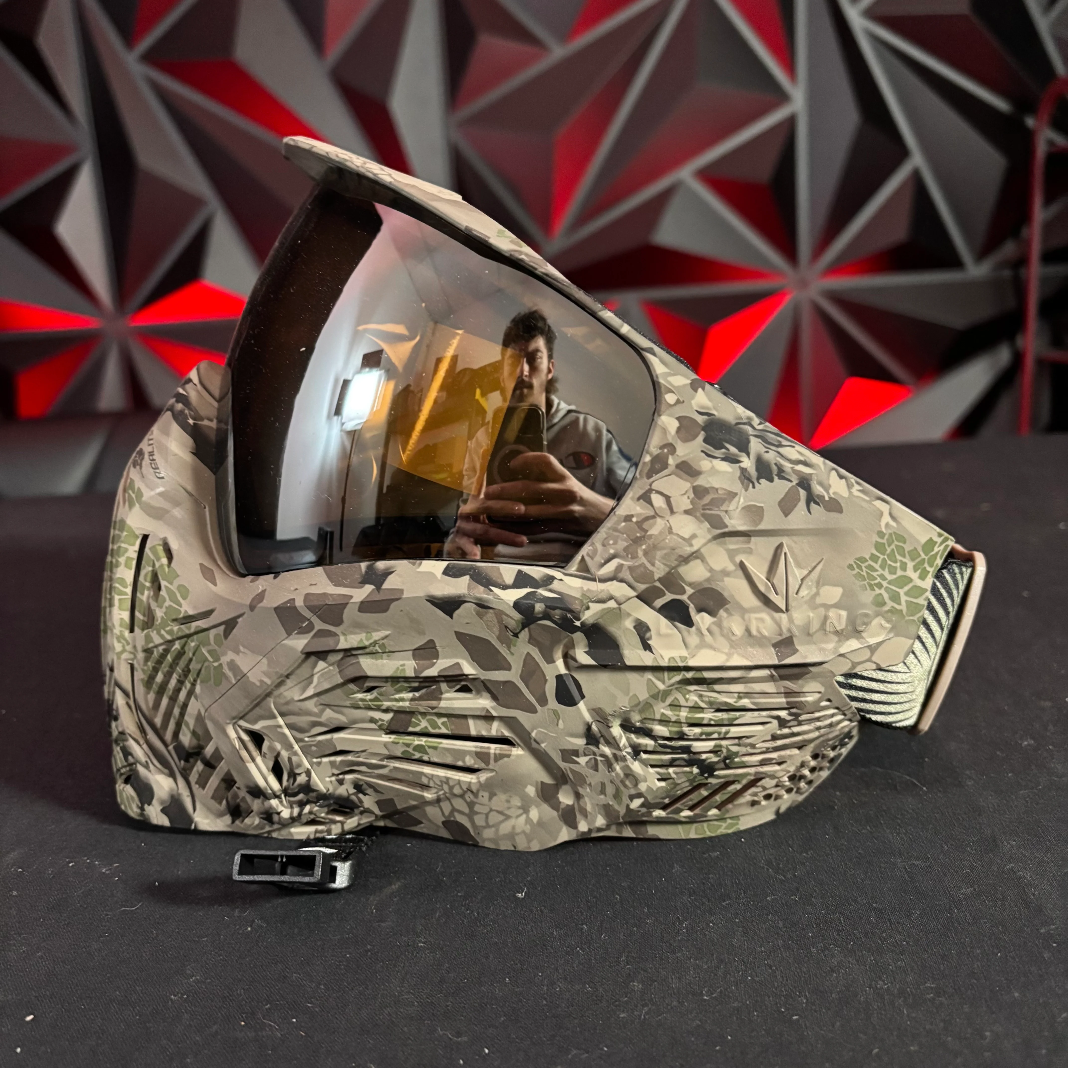 "Used" Display Model Virtue/Bunkerkings Vio/CMD Mask - Highlander Camo - Image 5