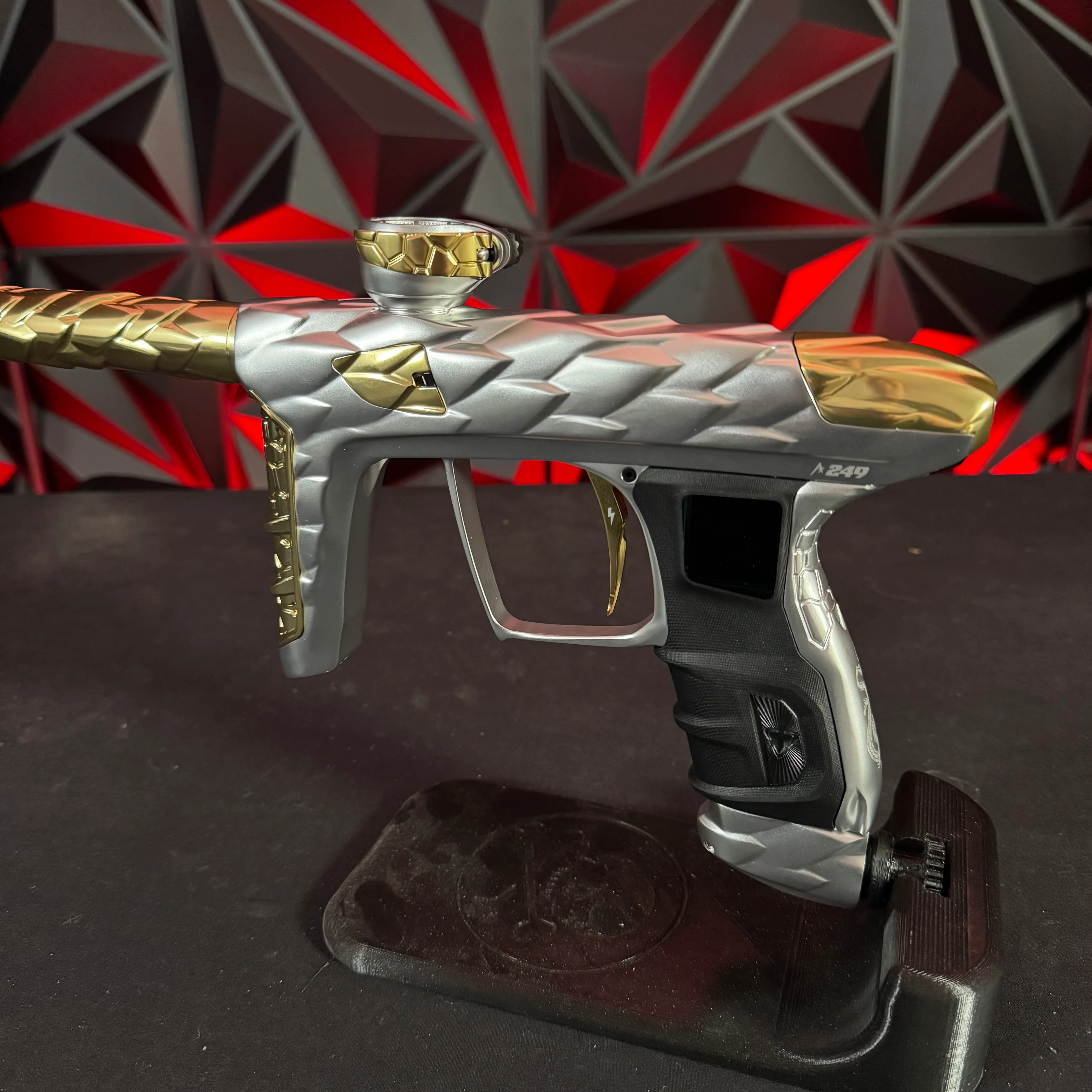Used Adrenaline Luxe IDOL Paintball Gun - Silver/Gold w/Matching Mech Frame & Turbo Valve - Image 3