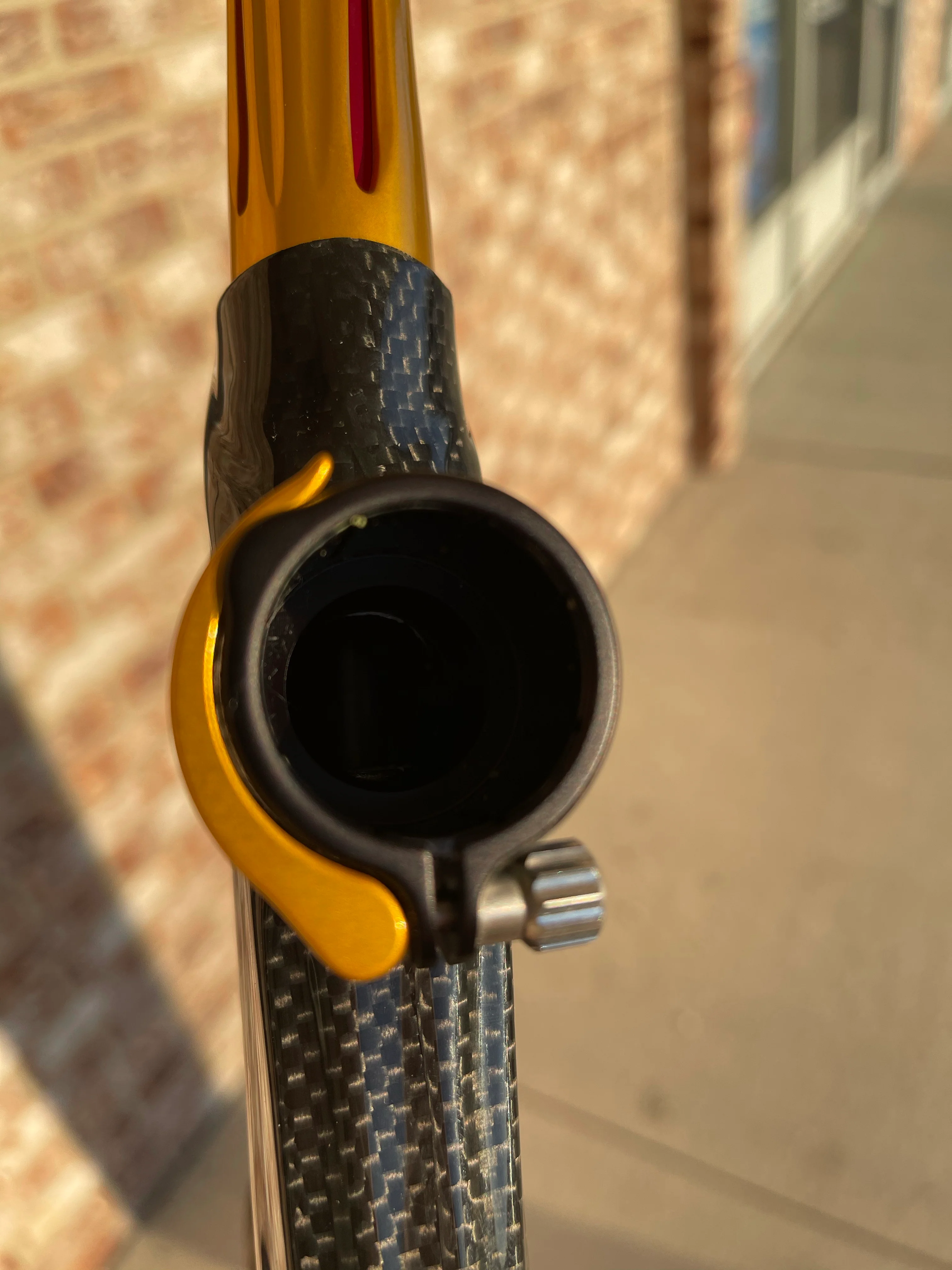 Used DLX Luxe 2.0 Oled Paintball Gun - Carbon / Gold - Image 7