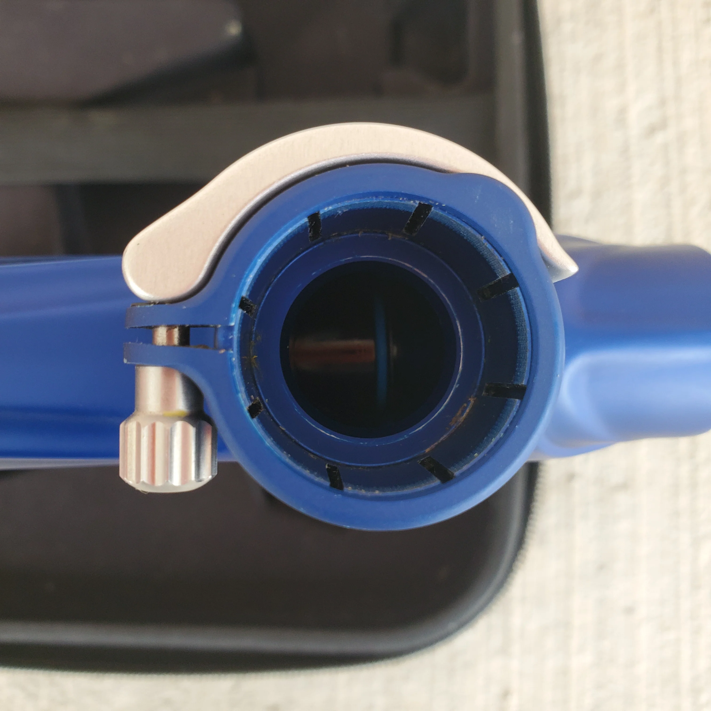 Used DLX Luxe 2.0 Oled Paintball Gun - Blue / Silver - Image 7
