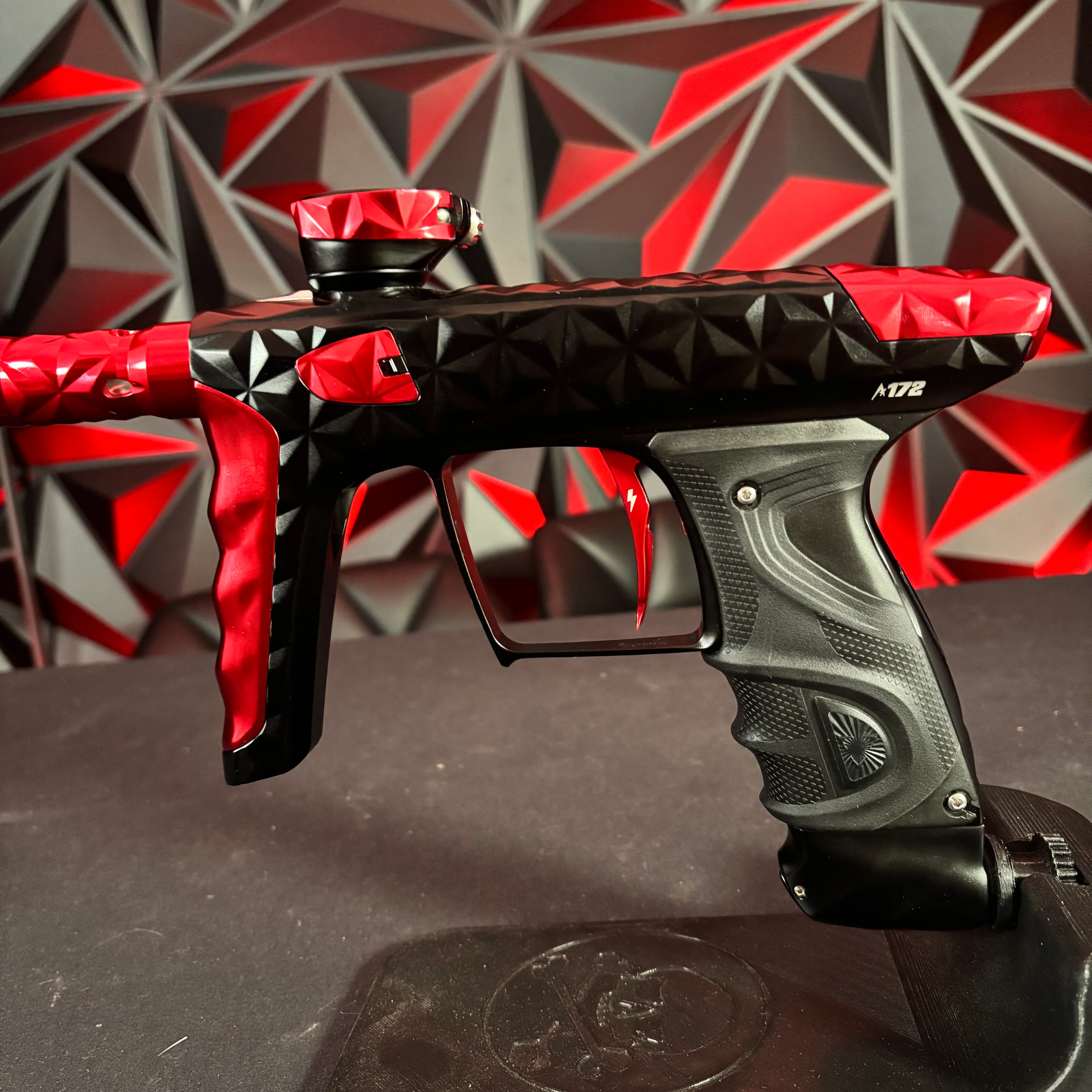 Used DLX LUXE "Adrenaline" TM40 Paintball Gun - Black/ Red - Image 4