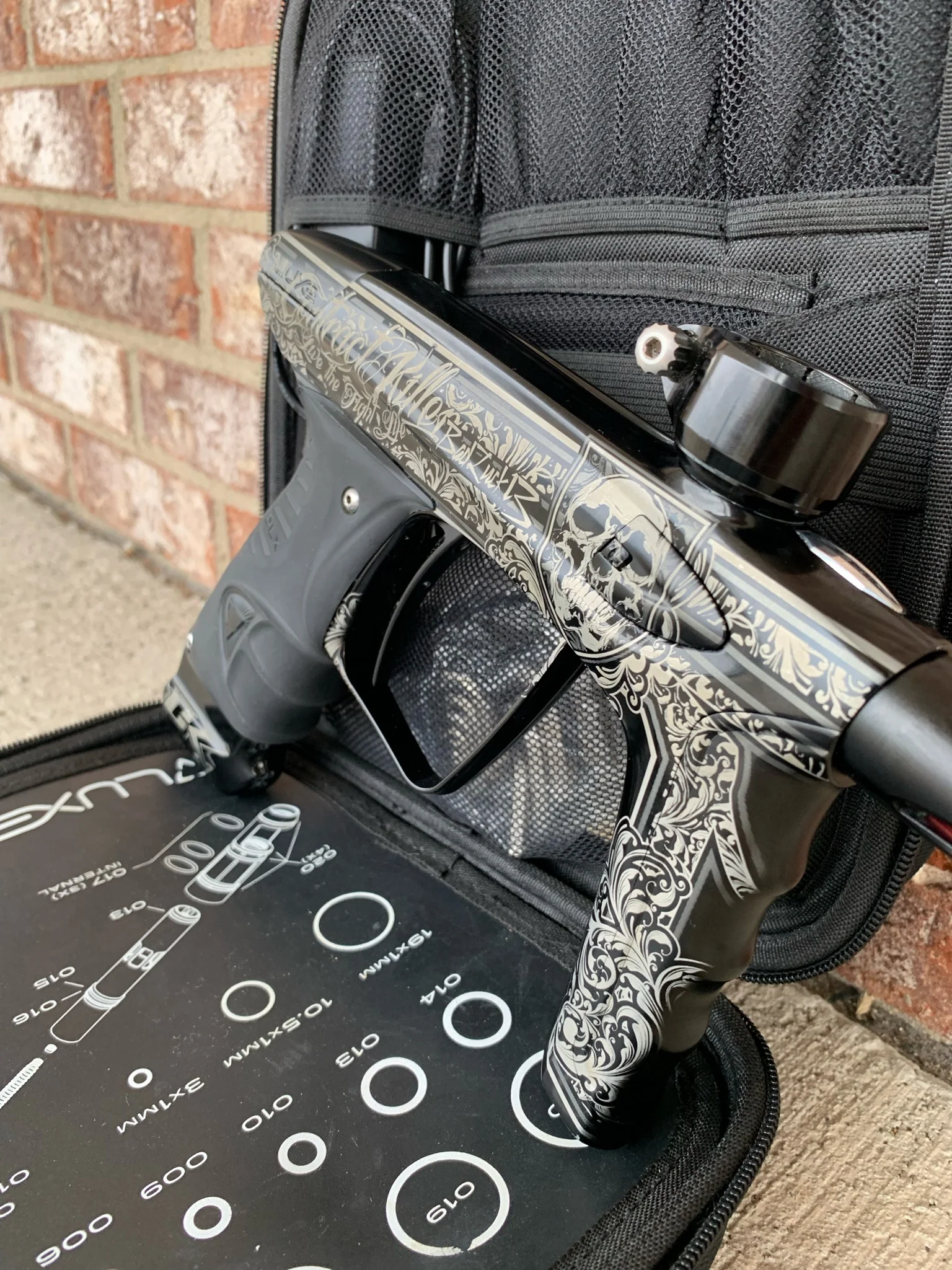 Used DLX Luxe Ice Paintball Gun - Contract Killers Gloss Black - Image 3