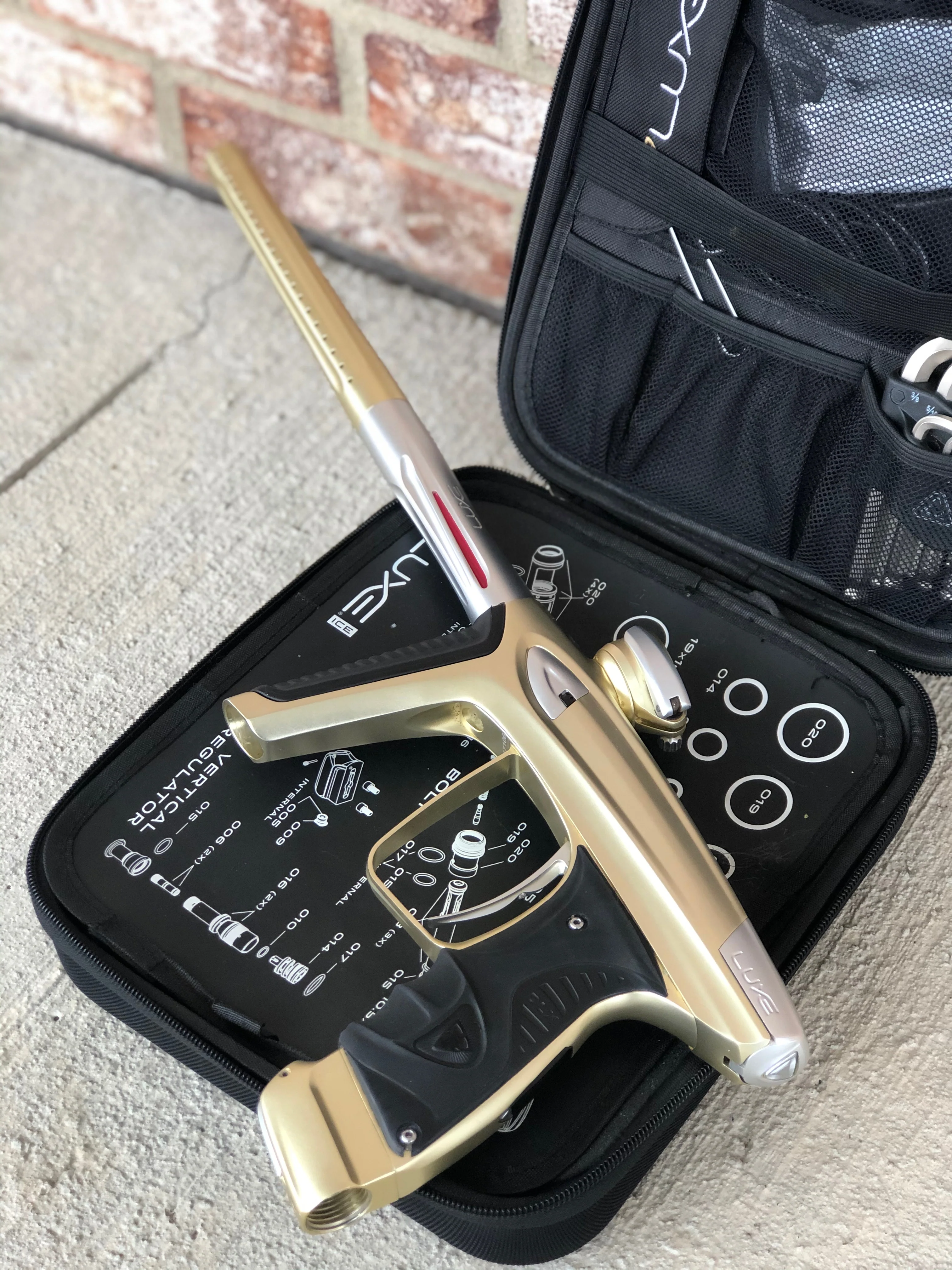 Used DLX Luxe Ice Paintball Gun - Dust Gold/Silver - Image 2