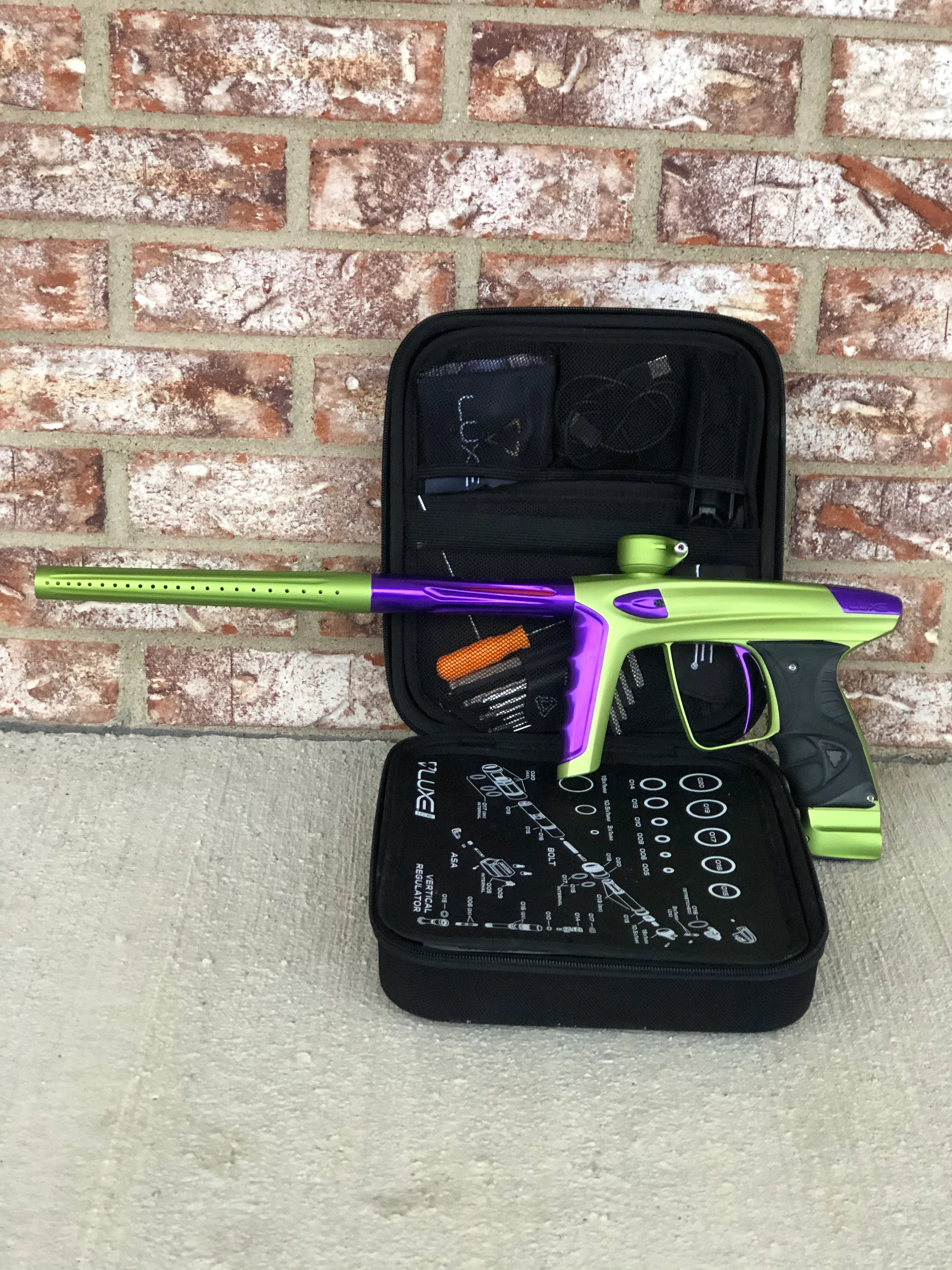 Used DLX Luxe ICE Paintball Gun - Dust Green w/ Purple - Image 6