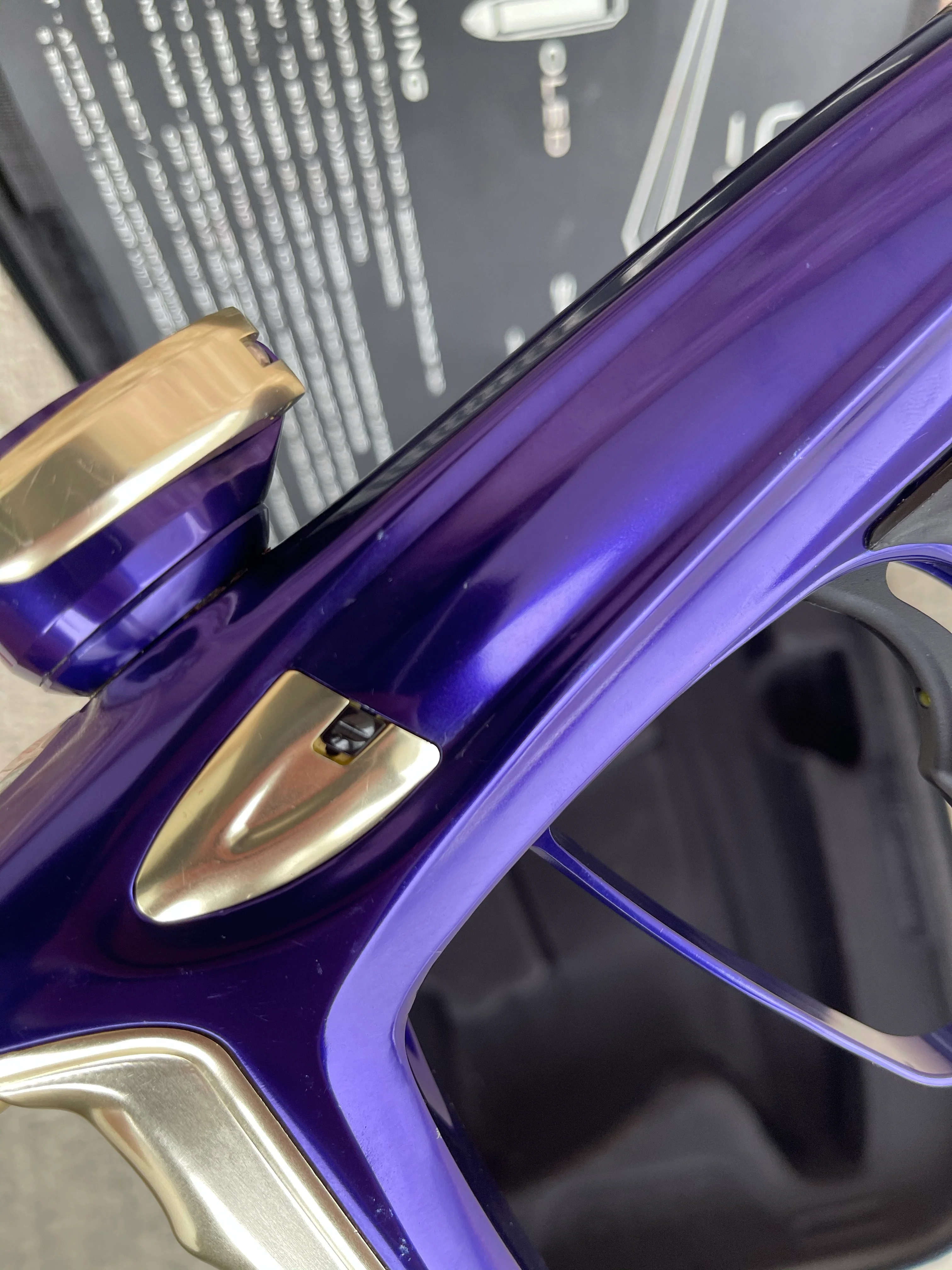 Used DLX Luxe Ice Paintball Gun - Gloss/Purple - Image 5