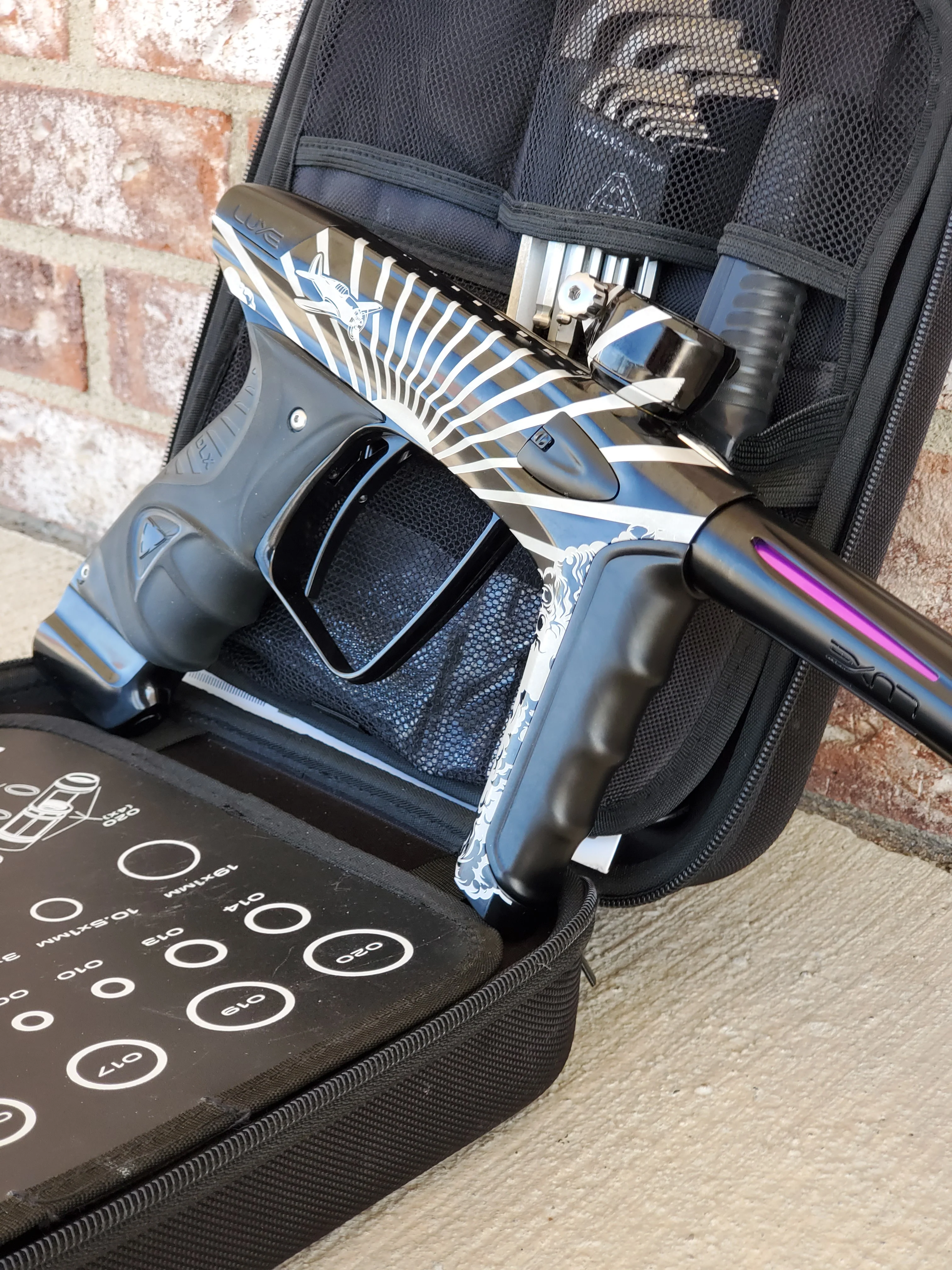 Used DLX Luxe Ice Paintball Gun - Kamikaze - Image 2