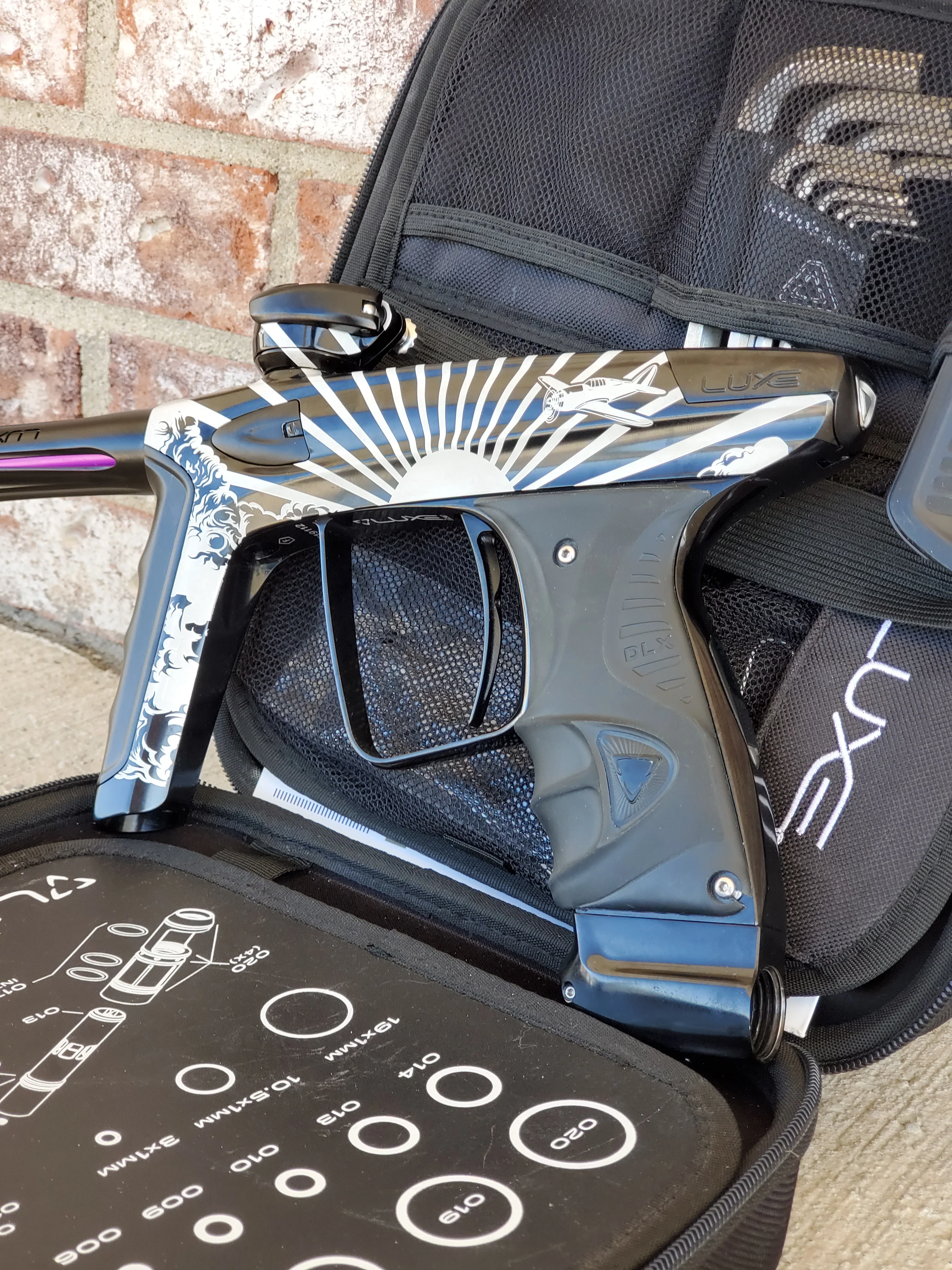 Used DLX Luxe Ice Paintball Gun - Kamikaze - Image 3