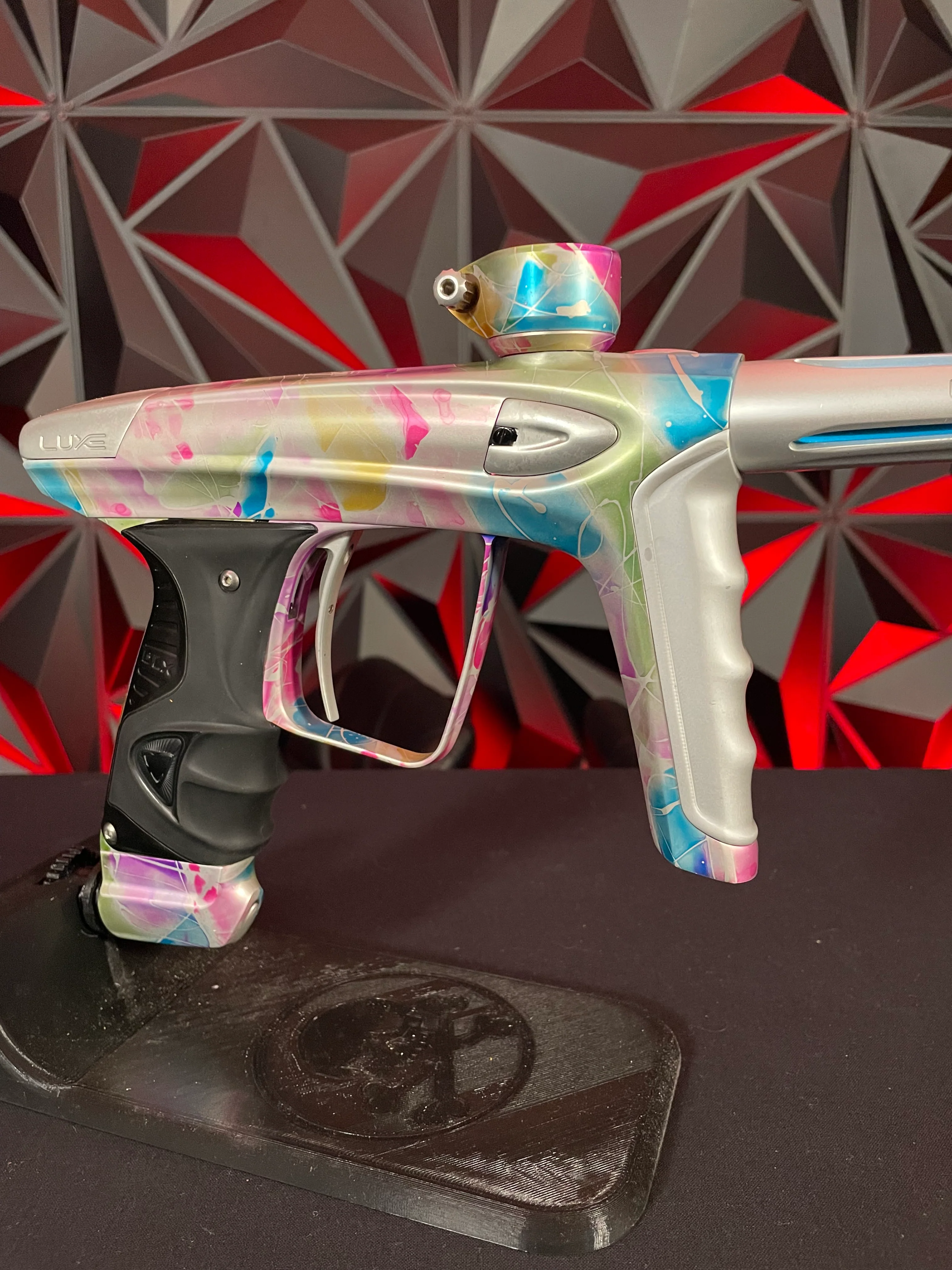 Used DLX Luxe ICE Paintball Gun - Multi-Color Splash w/ 4 Freak Inserts - Image 3