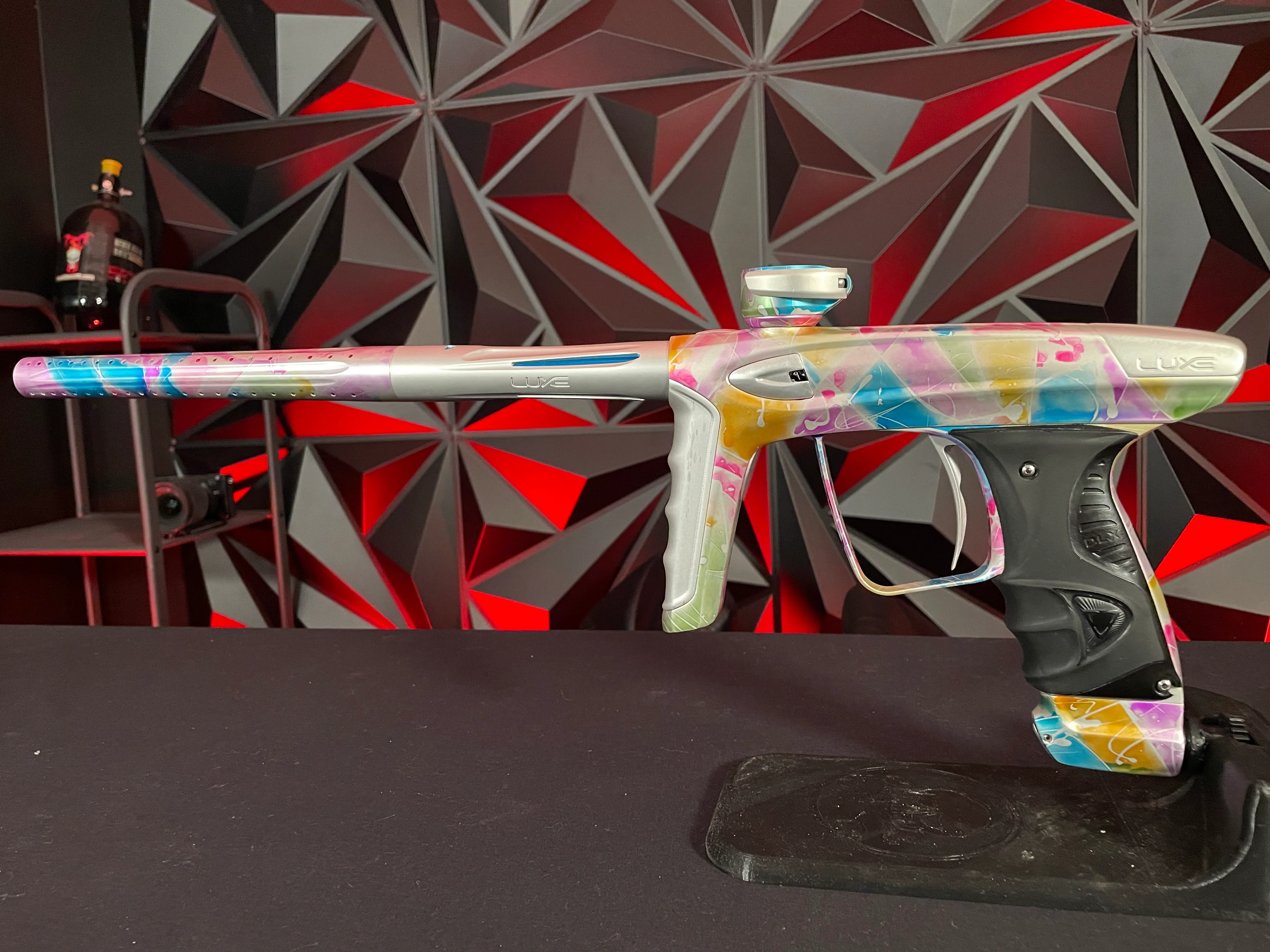 Used DLX Luxe ICE Paintball Gun - Multi-Color Splash w/ 4 Freak Inserts - Image 6