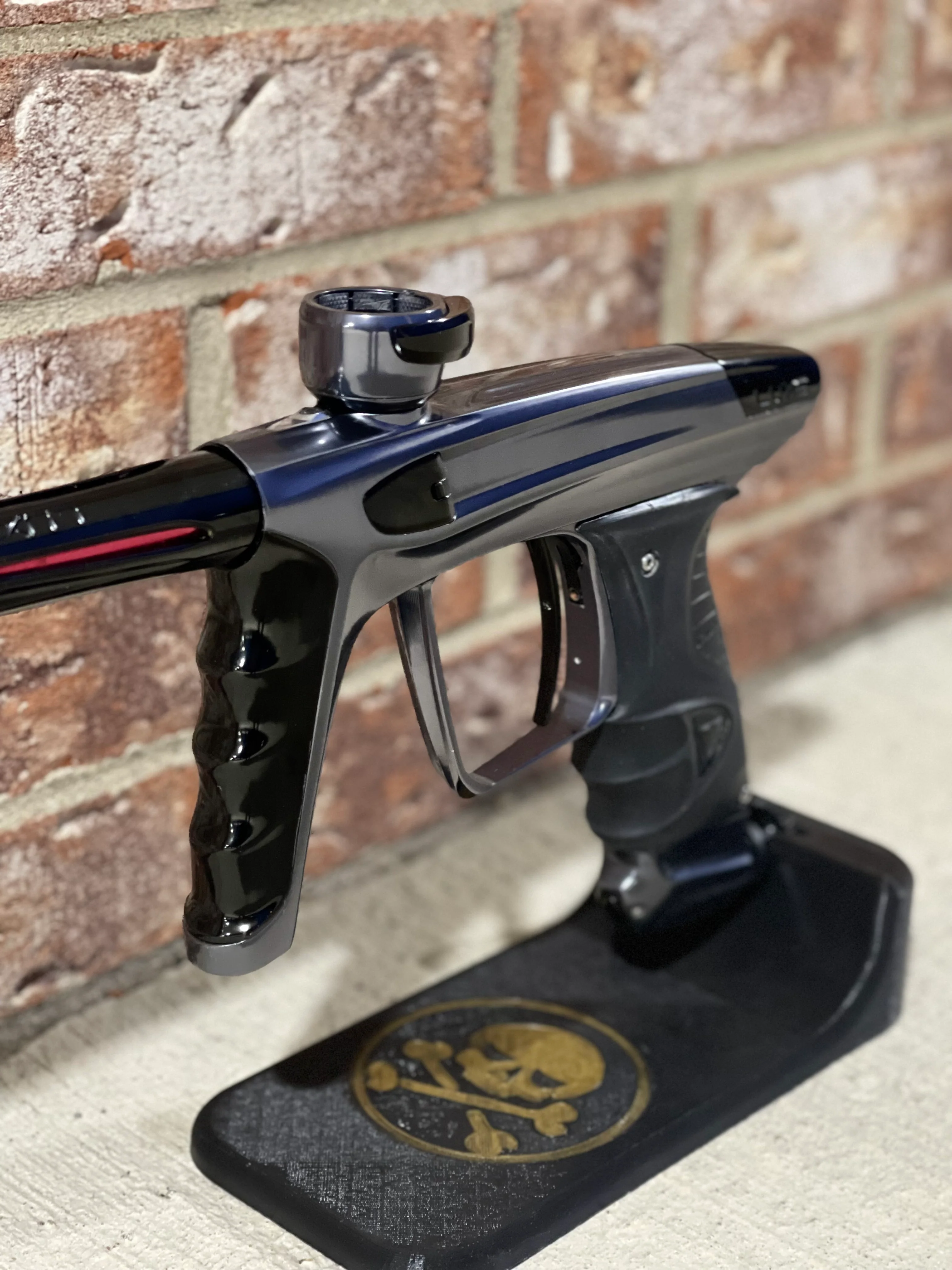 Used DLX Luxe X Paintball Gun - Pewter / Black - Image 4