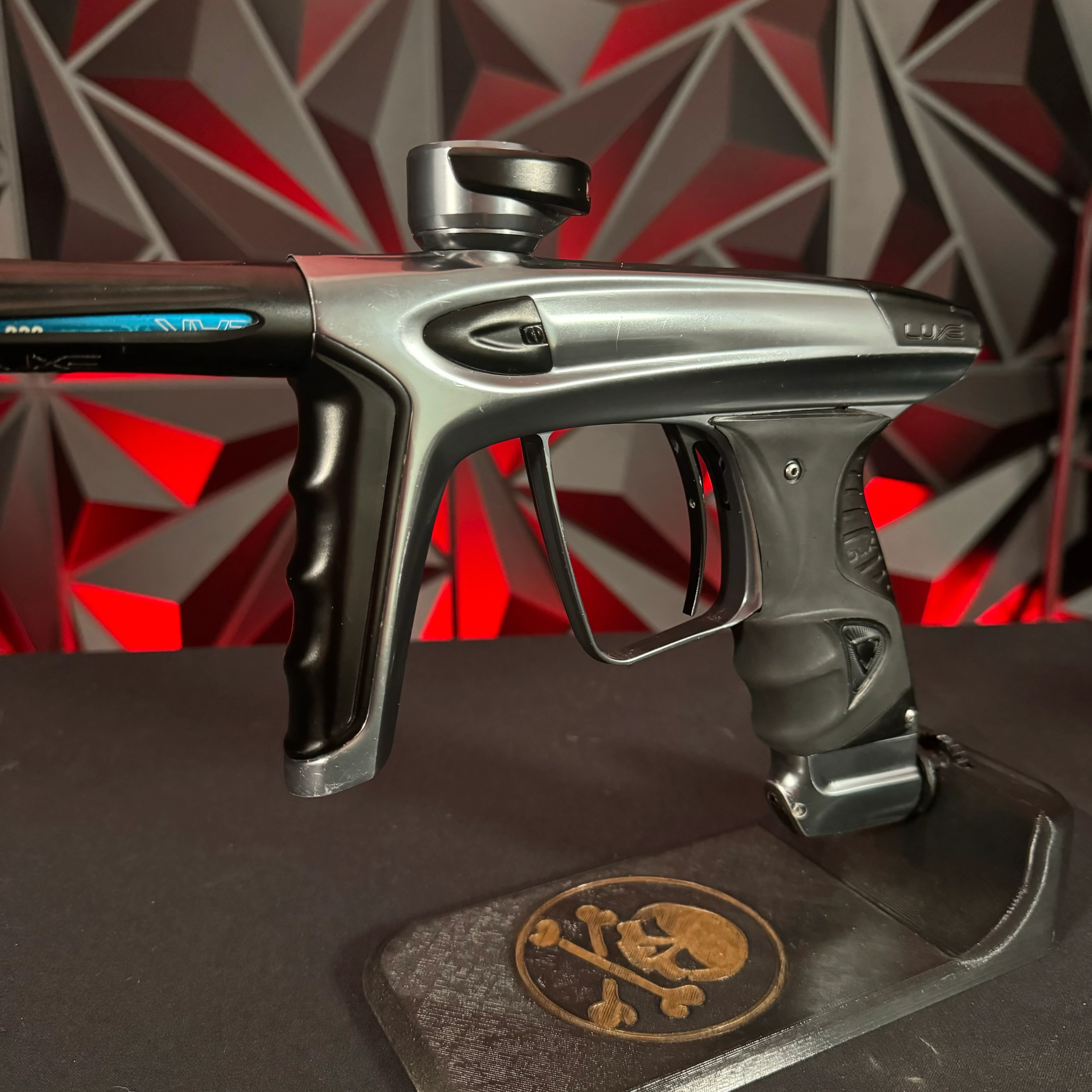 Used DLX Luxe ICE Paintball Gun - Polished Pewter w/ Dust Black Freak Barrel - Image 5