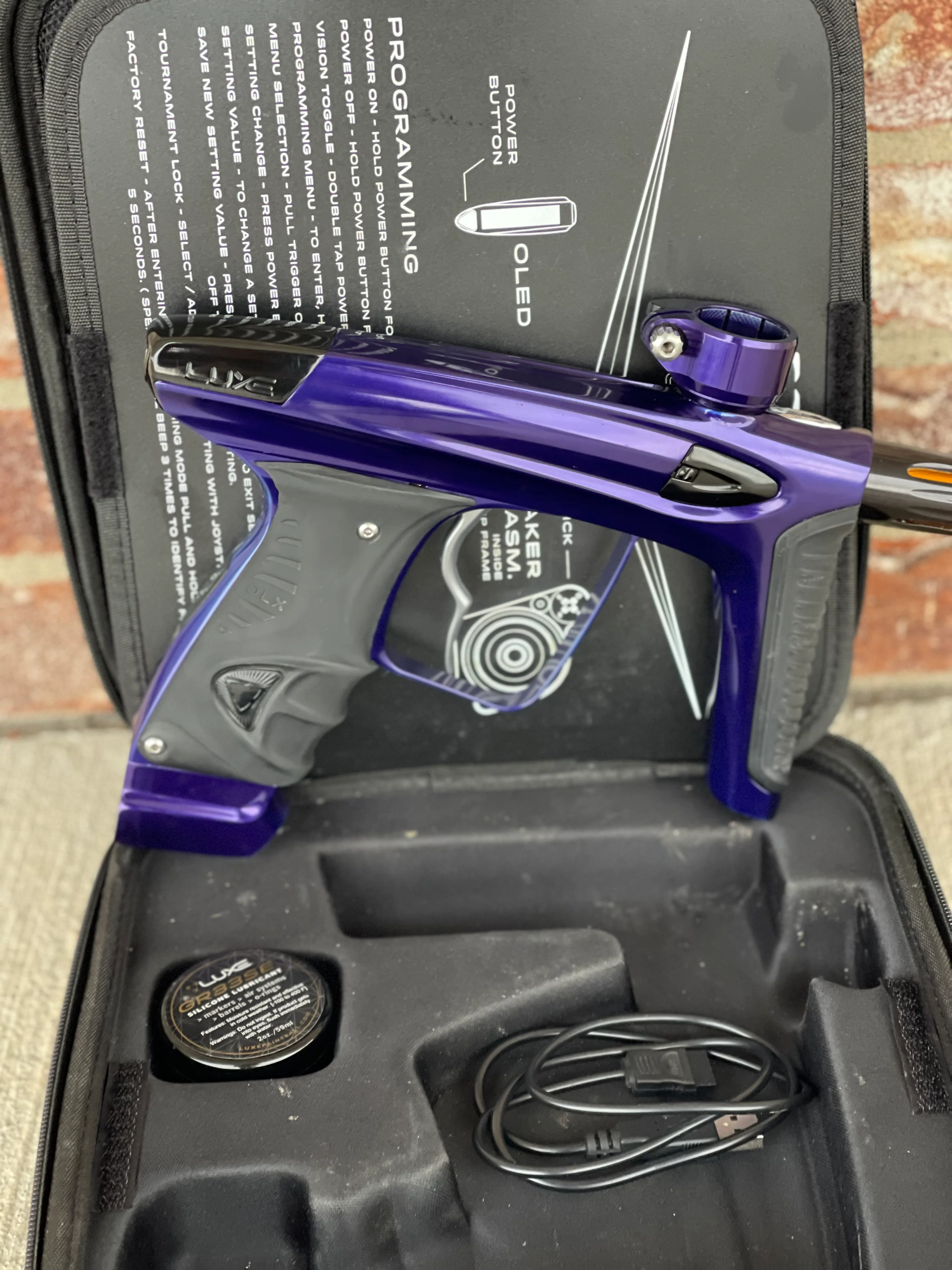 Used DLX Luxe Ice Paintball Gun - Purple / Black - Image 5