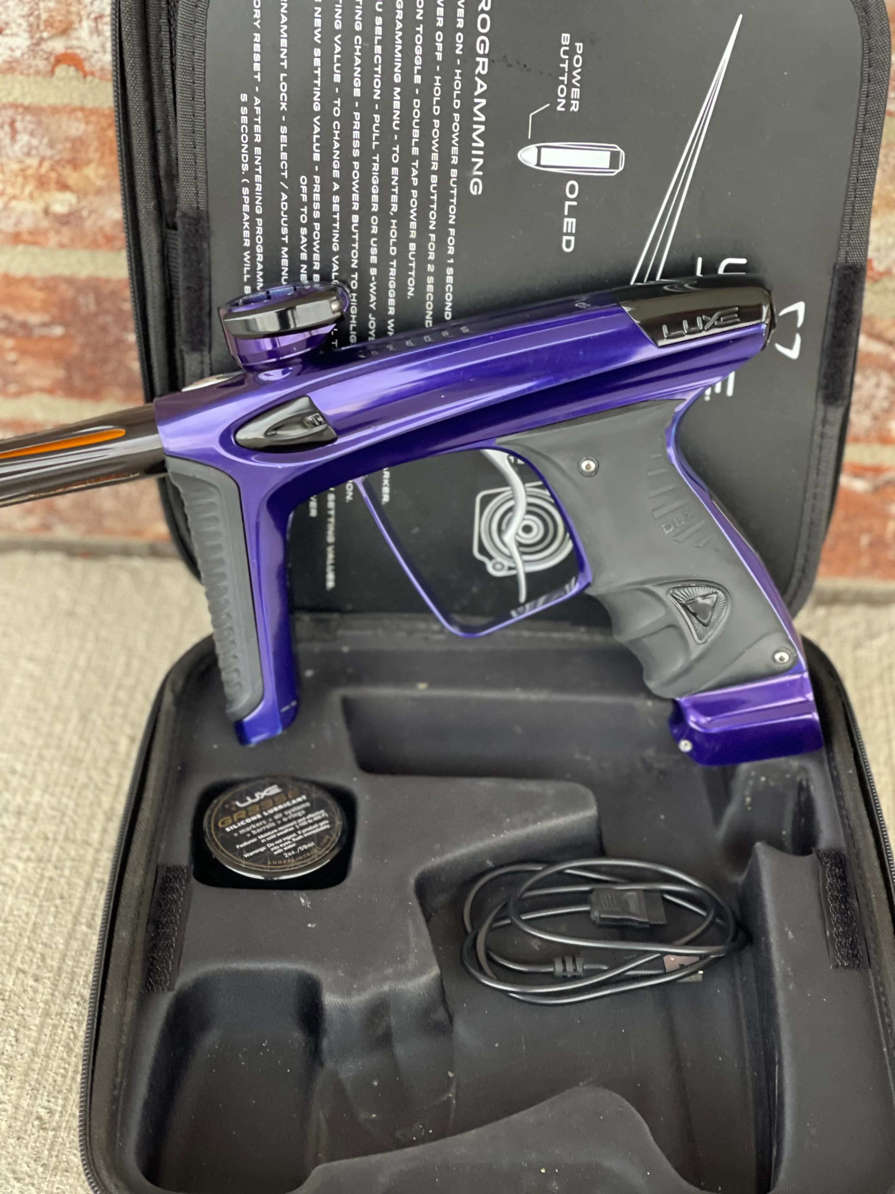 Used DLX Luxe Ice Paintball Gun - Purple / Black - Image 6