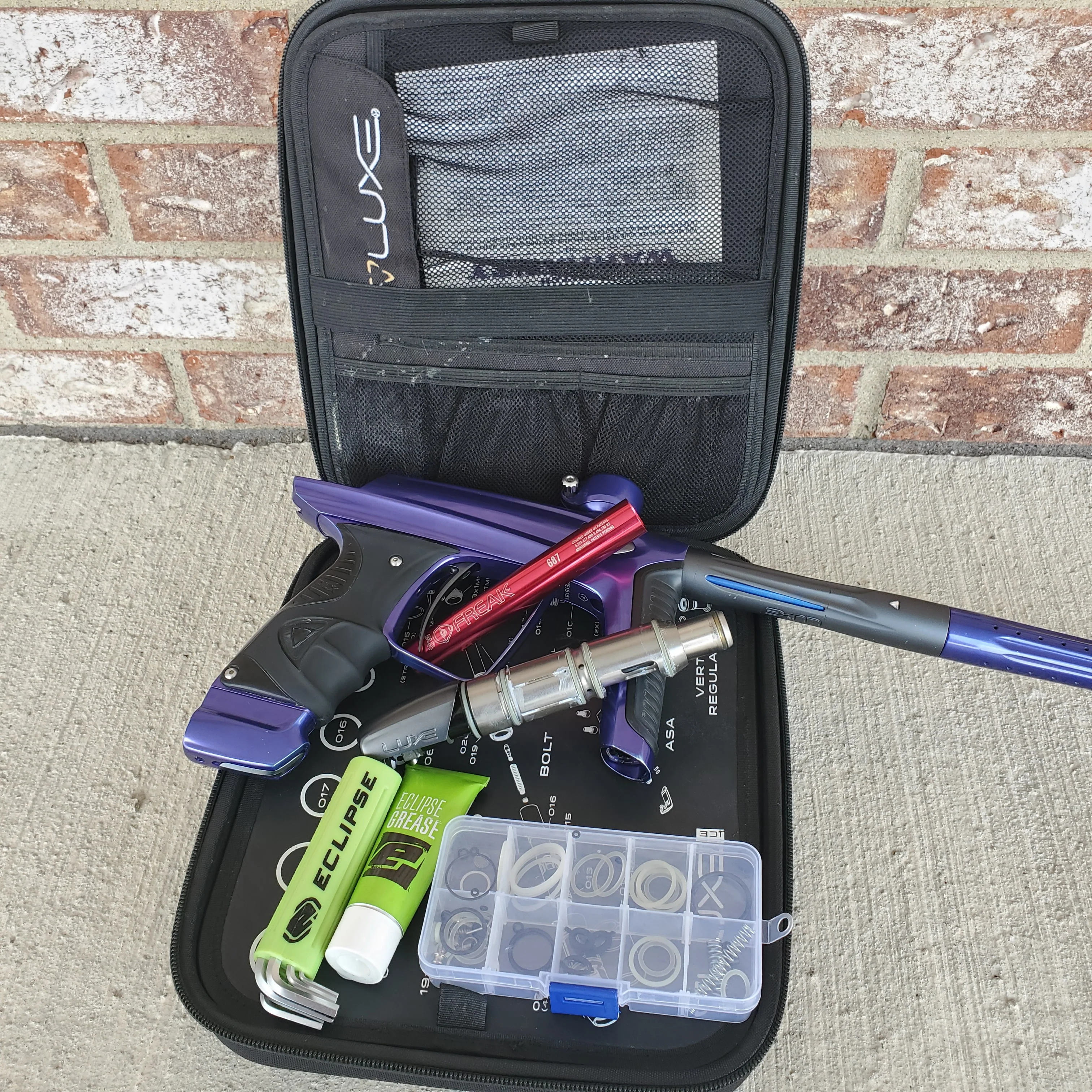 Used DLX Luxe Ice Paintball Gun - Purple / Pewter - Image 5