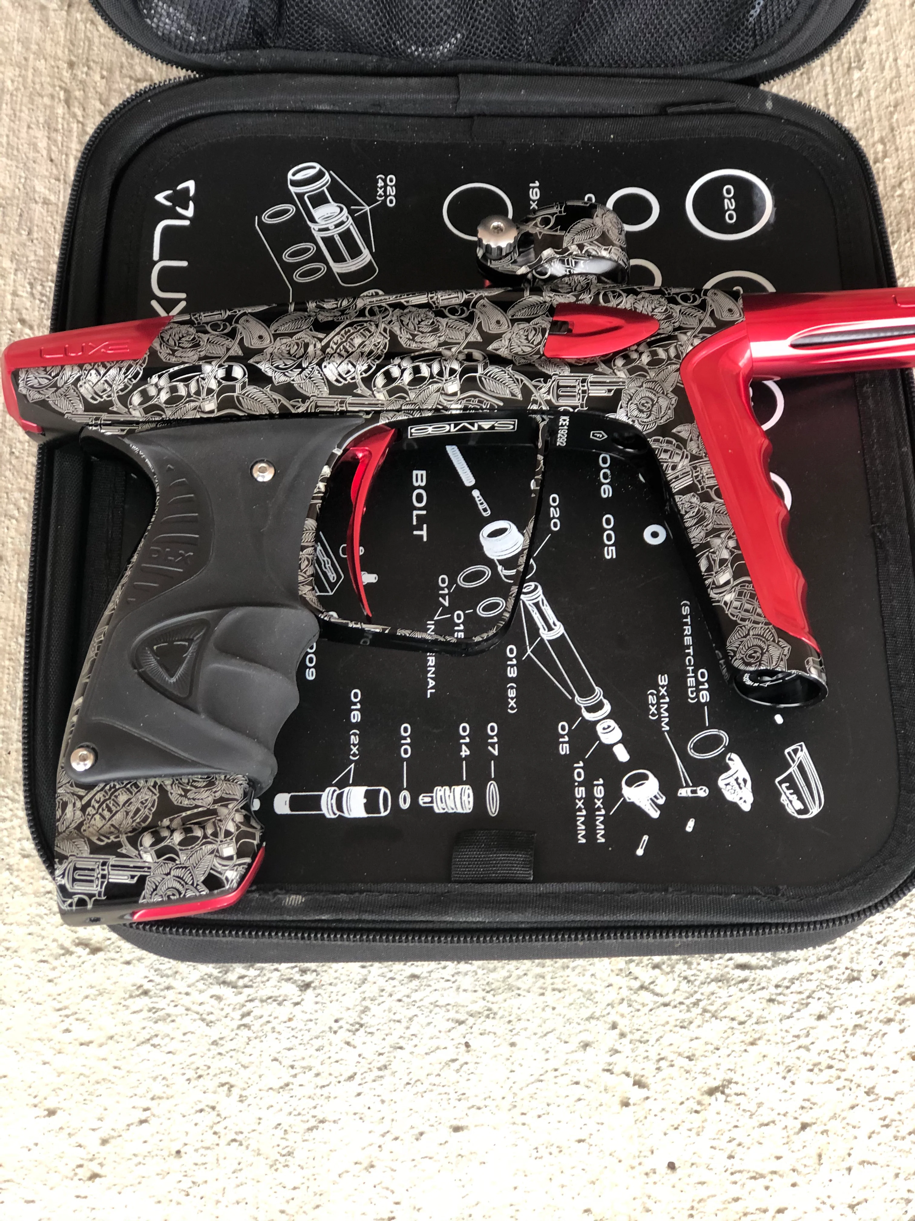 Used DLX Luxe Ice Paintball Gun - SAM66 Edition - Image 3