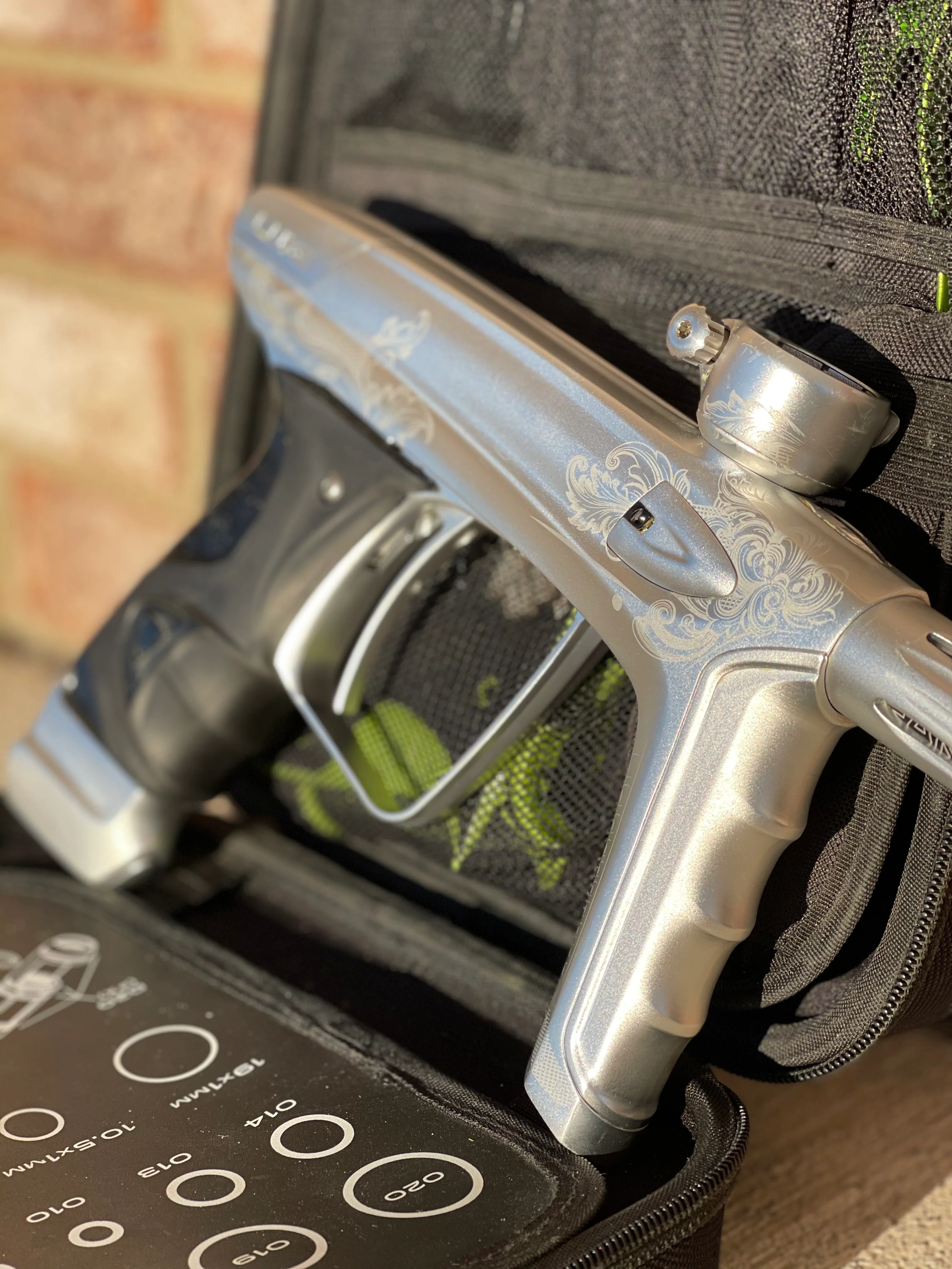 Used DLX Luxe Ice Paintball Gun - Silver w/ Laser Engraving - Image 2