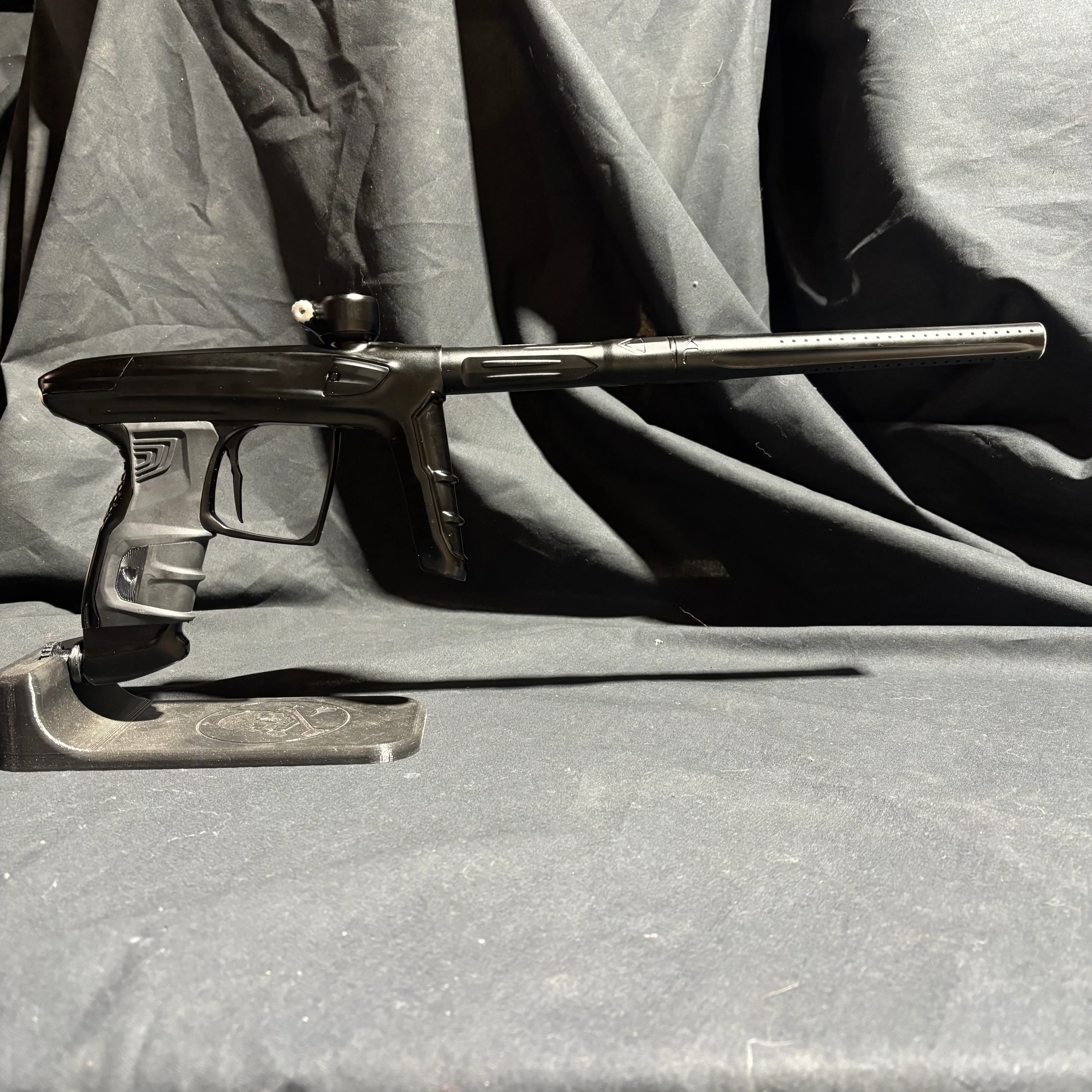 Used DLX Luxe IDOL Paintball Gun - Dust Black - Image 6