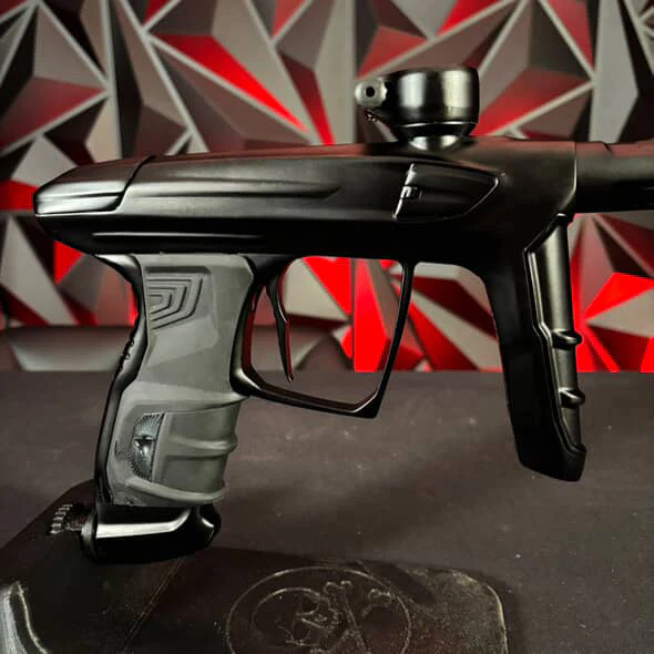 Used DLX Luxe IDOL Paintball Gun - Dust Black - Image 3
