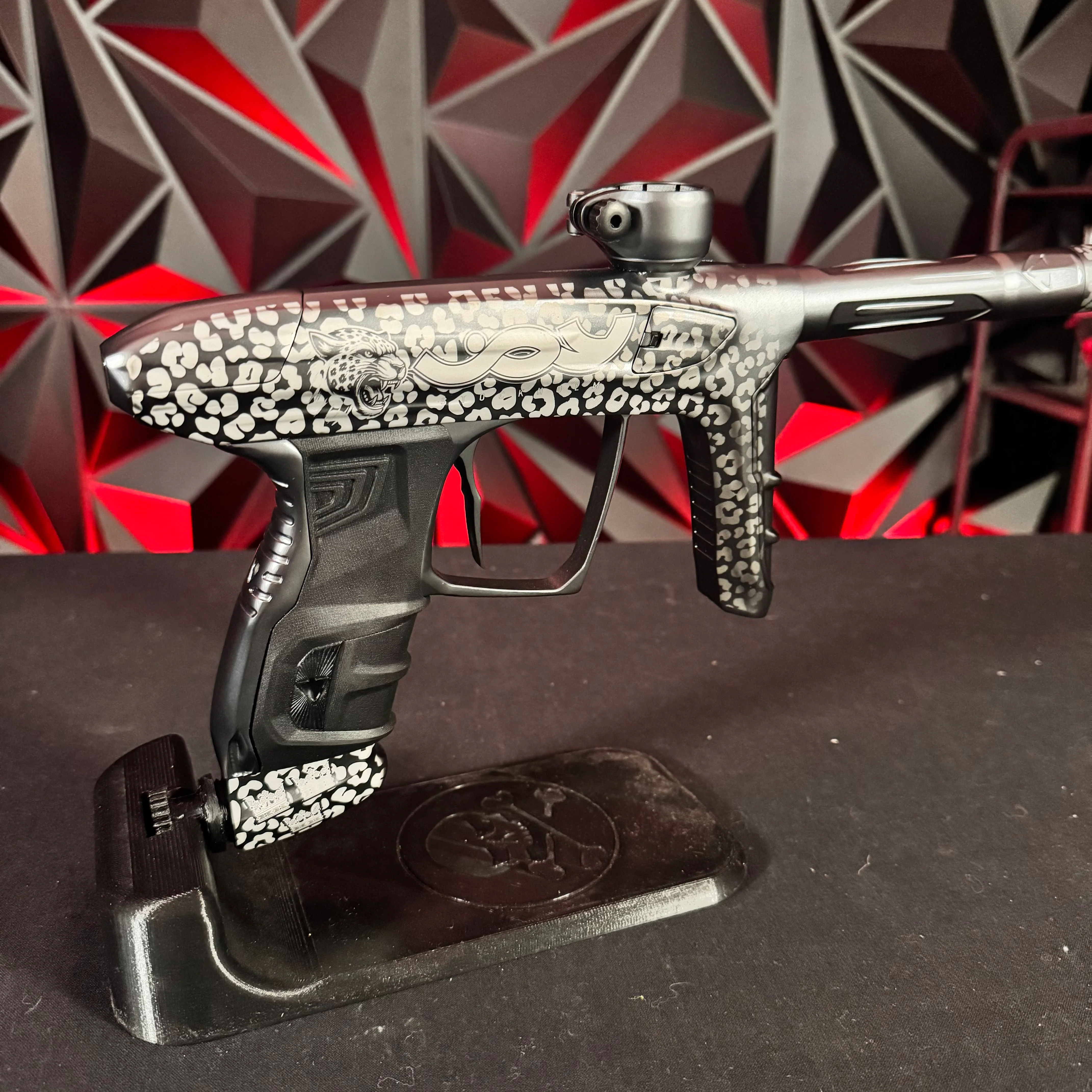 Used DLX Luxe IDOL Paintball Gun - Dust Pewter Joy Division - Image 2