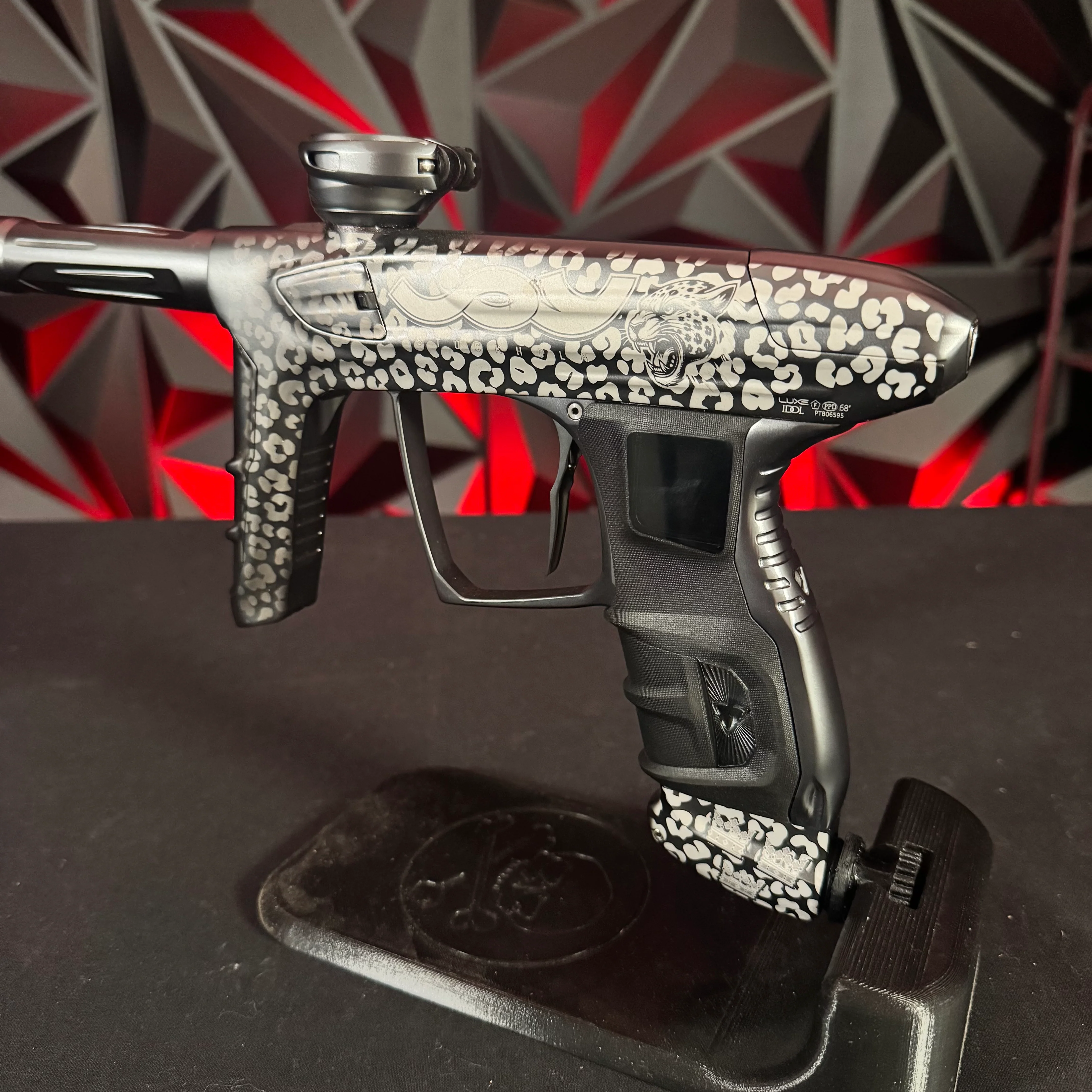 Used DLX Luxe IDOL Paintball Gun - Dust Pewter Joy Division - Image 3