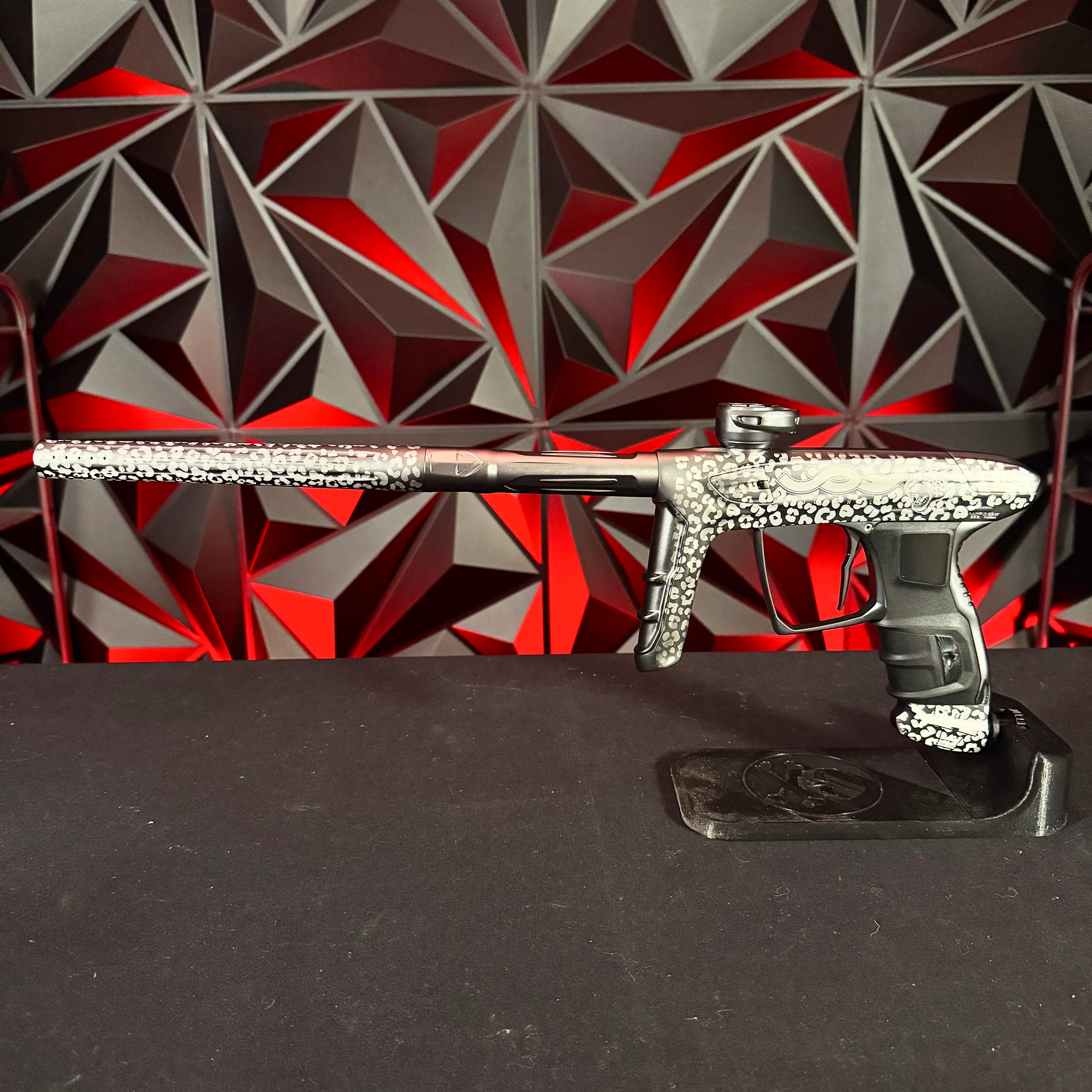 Used DLX Luxe IDOL Paintball Gun - Dust Pewter Joy Division - Image 9