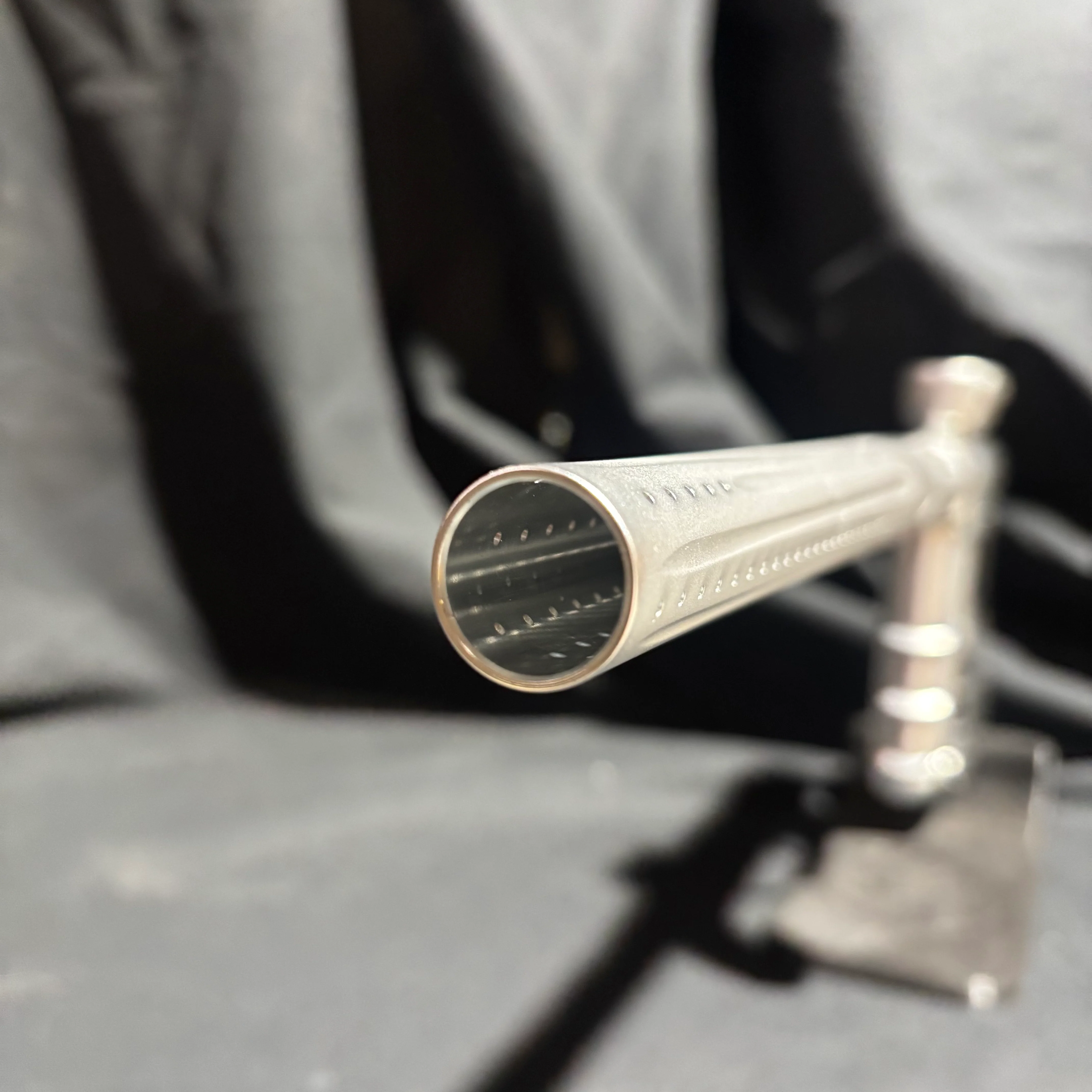 Used DLX Luxe IDOL Paintball Gun - Dust Silver - Image 8