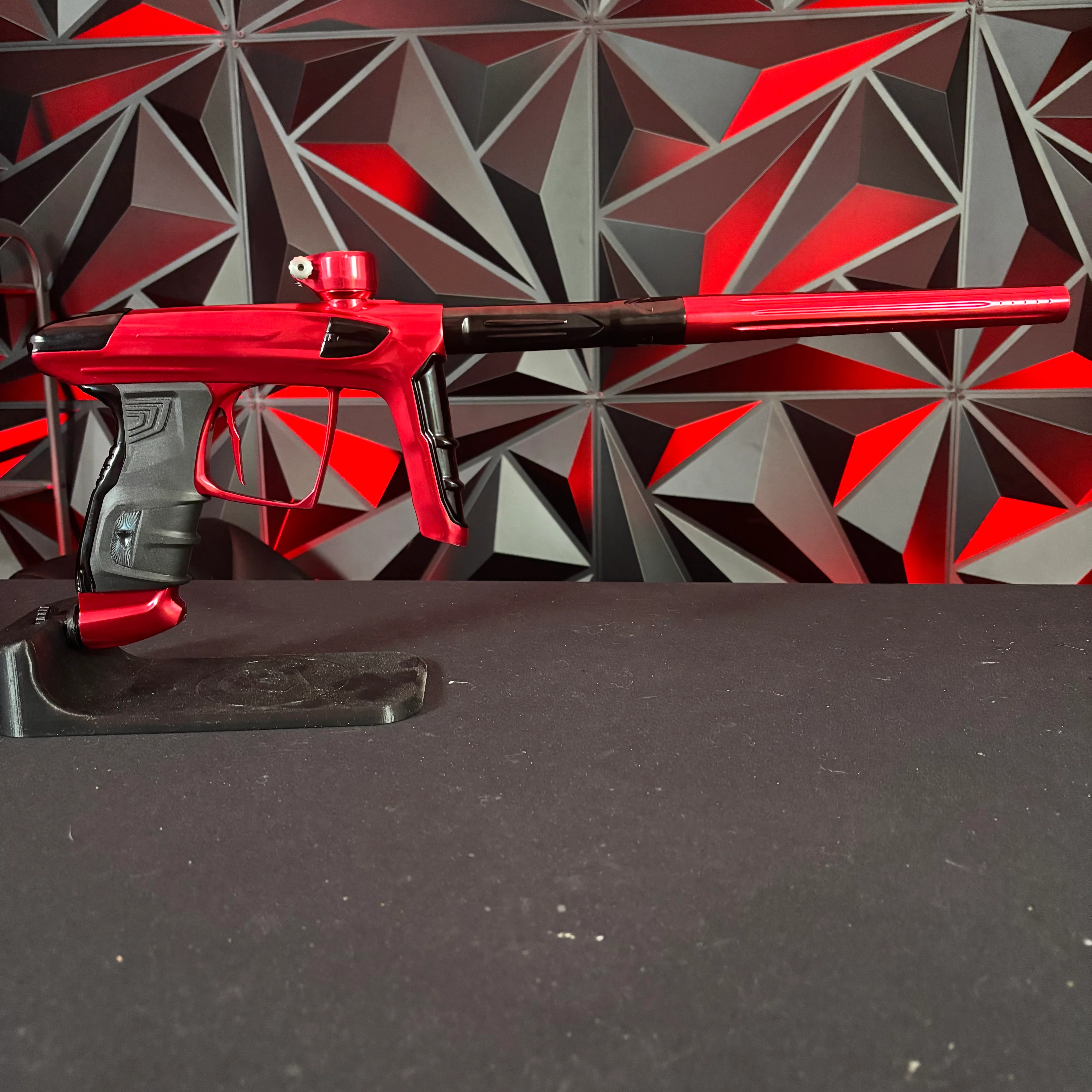 Used DLX Luxe IDOL Paintball Gun - Polished Red/ Polished Black - Image 6