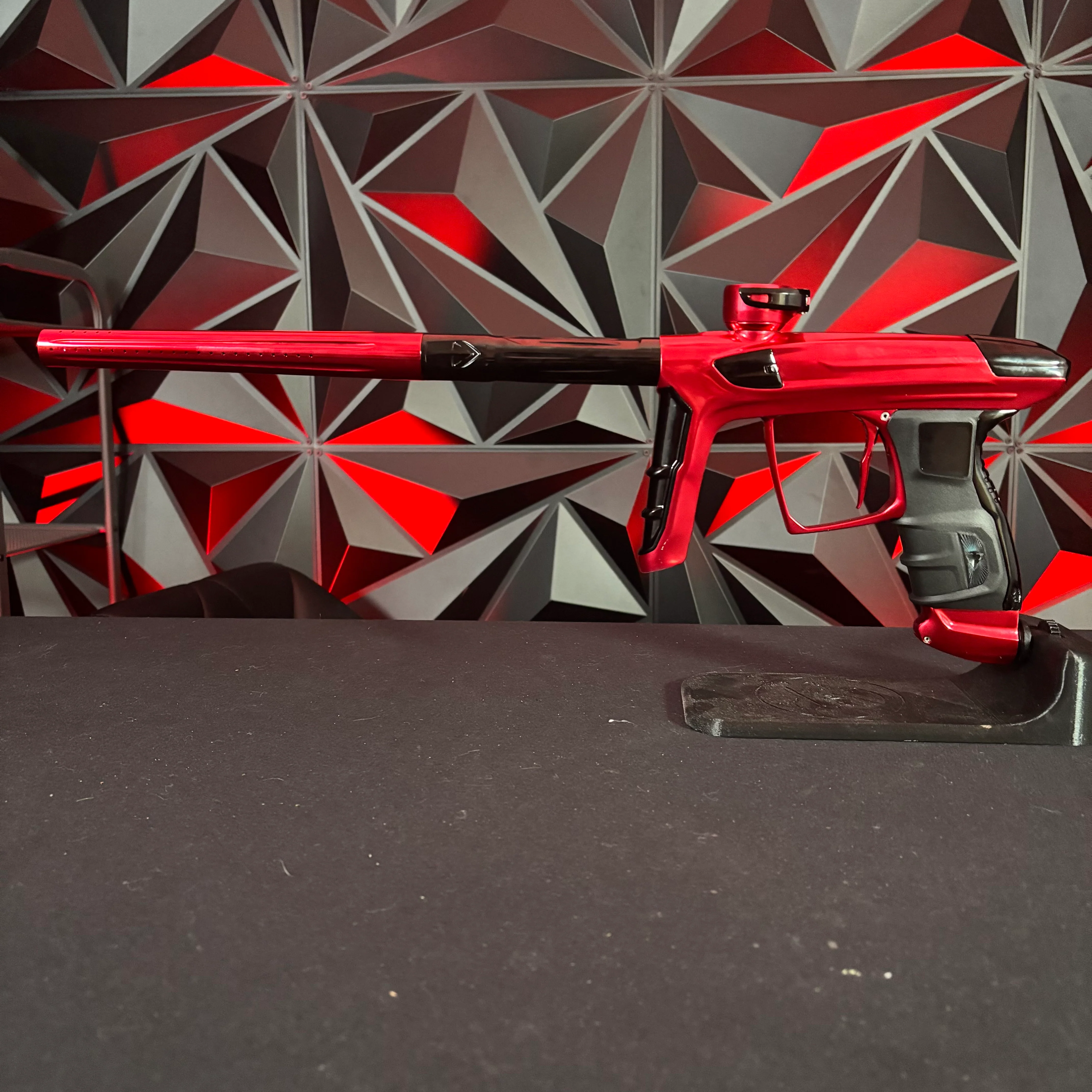 Used DLX Luxe IDOL Paintball Gun - Polished Red/ Polished Black - Image 7