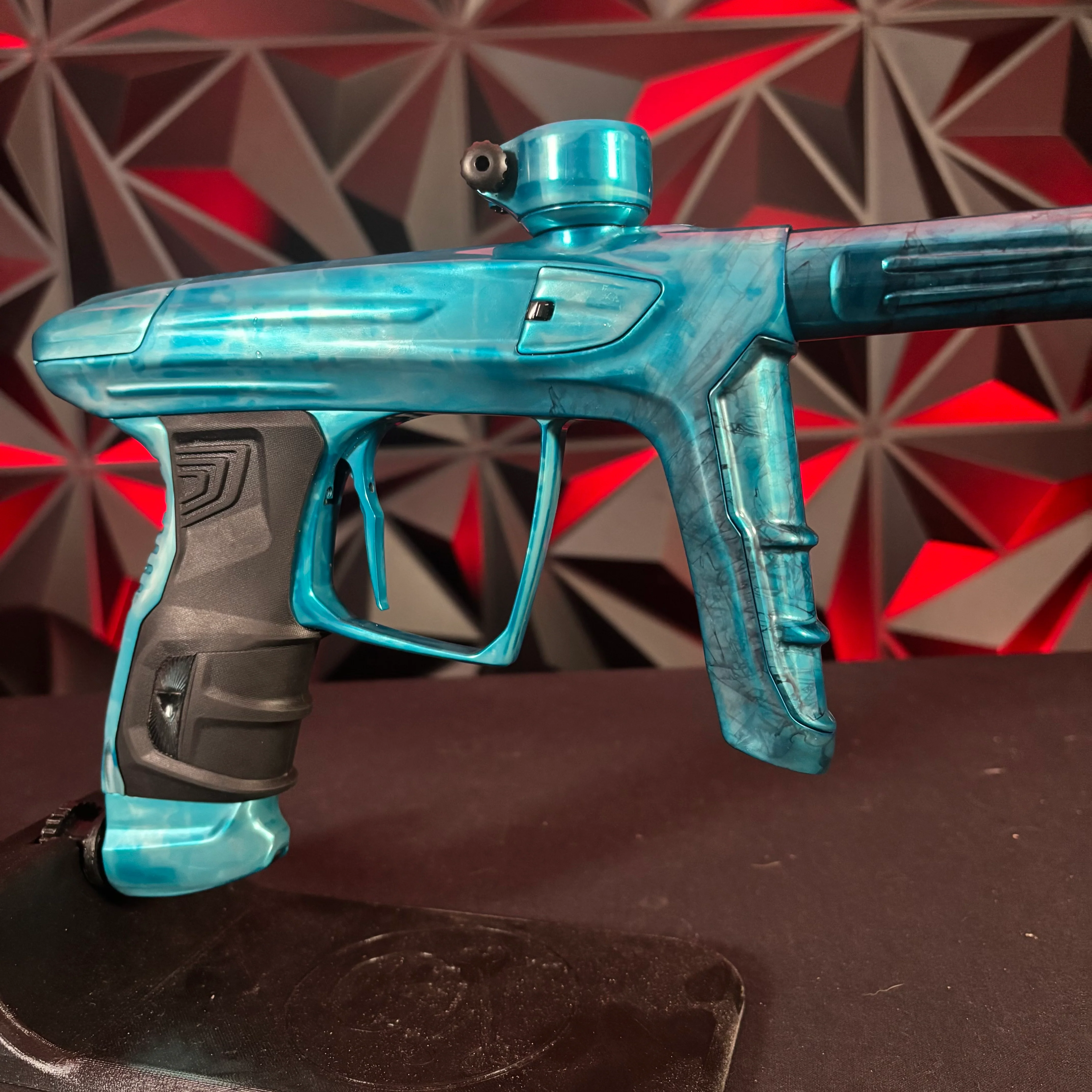 Used DLX Luxe IDOL Paintball Gun - Polished Teal Splash - Image 3