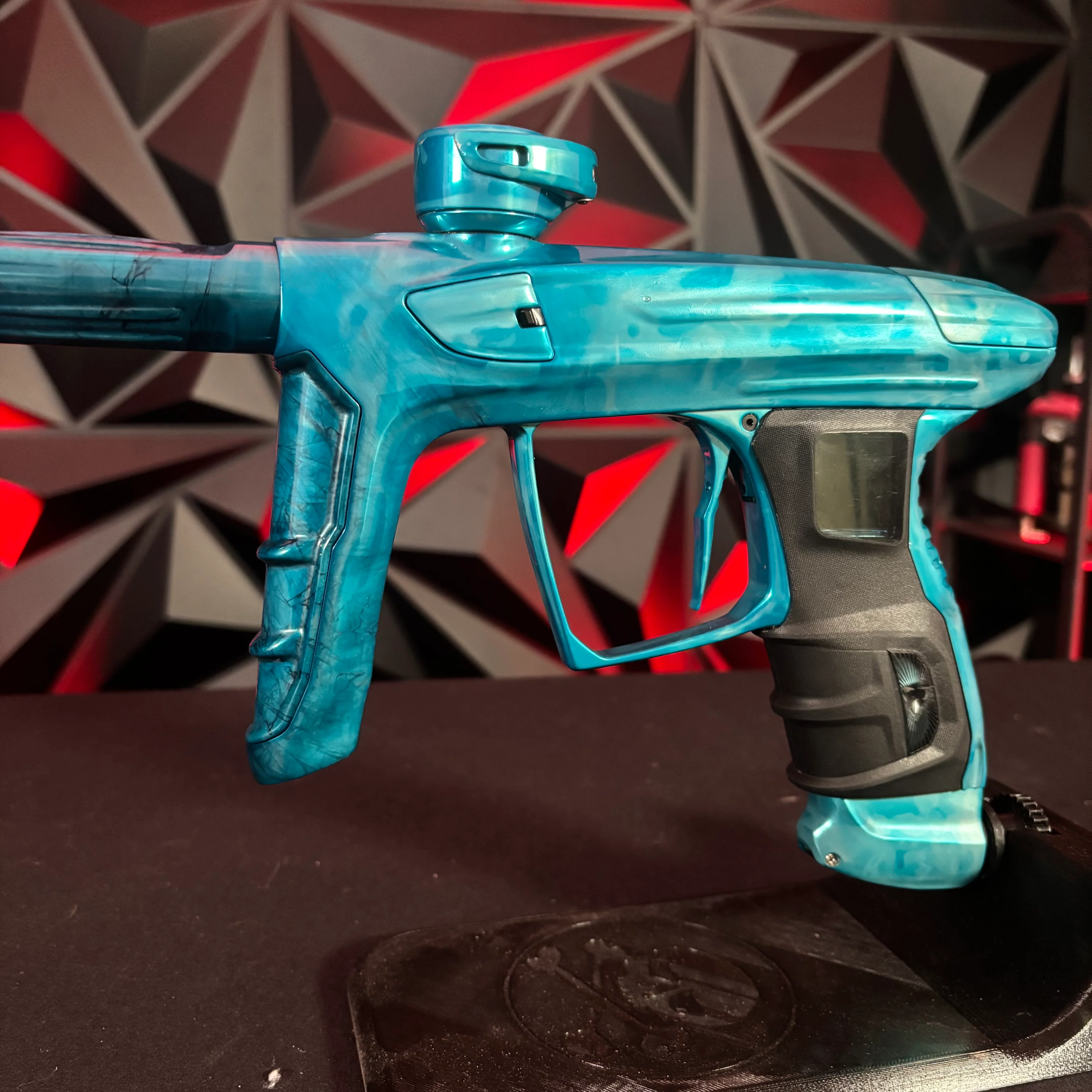 Used DLX Luxe IDOL Paintball Gun - Polished Teal Splash - Image 5