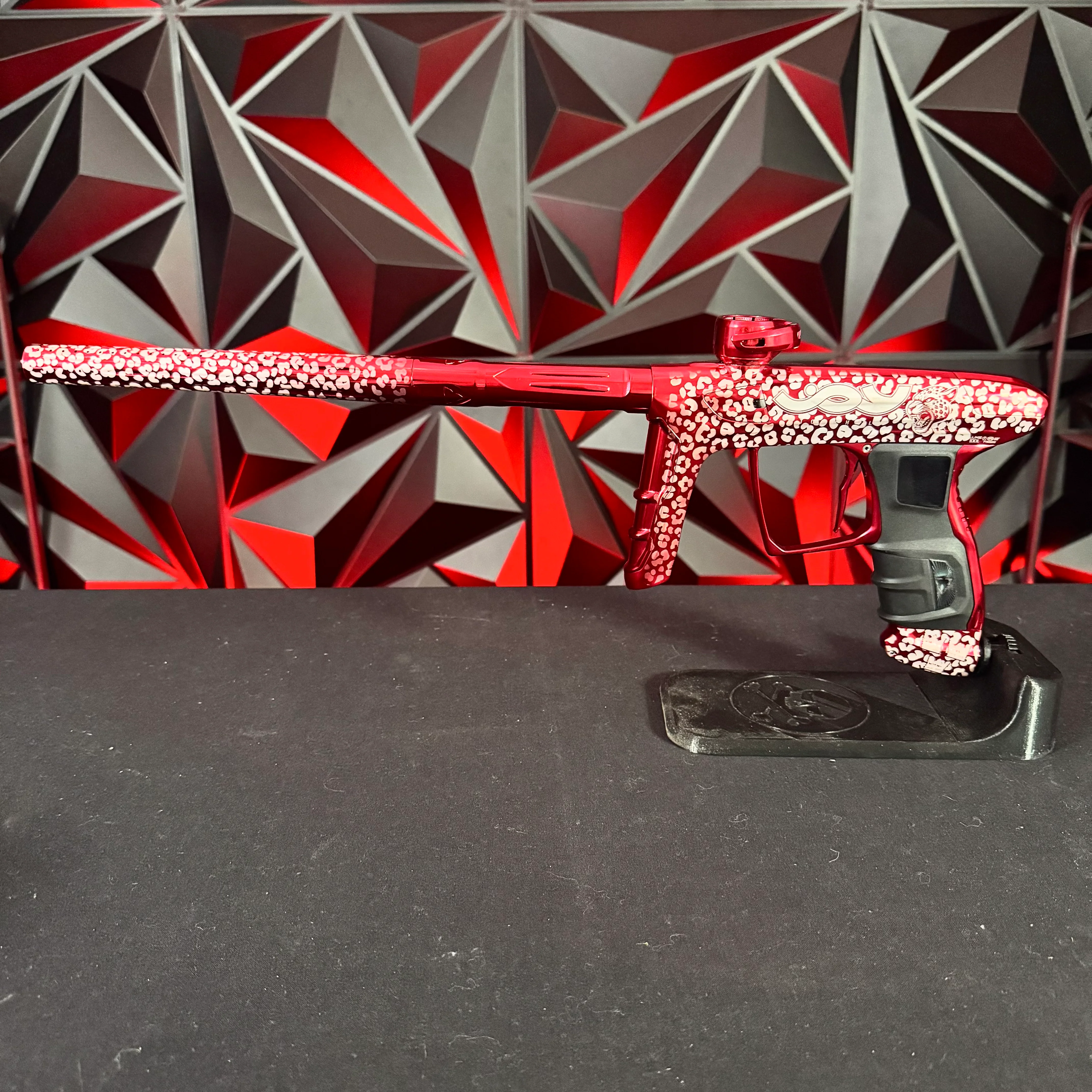 Used DLX Luxe IDOL Paintball Gun - Polished Red Joy Division - Image 7