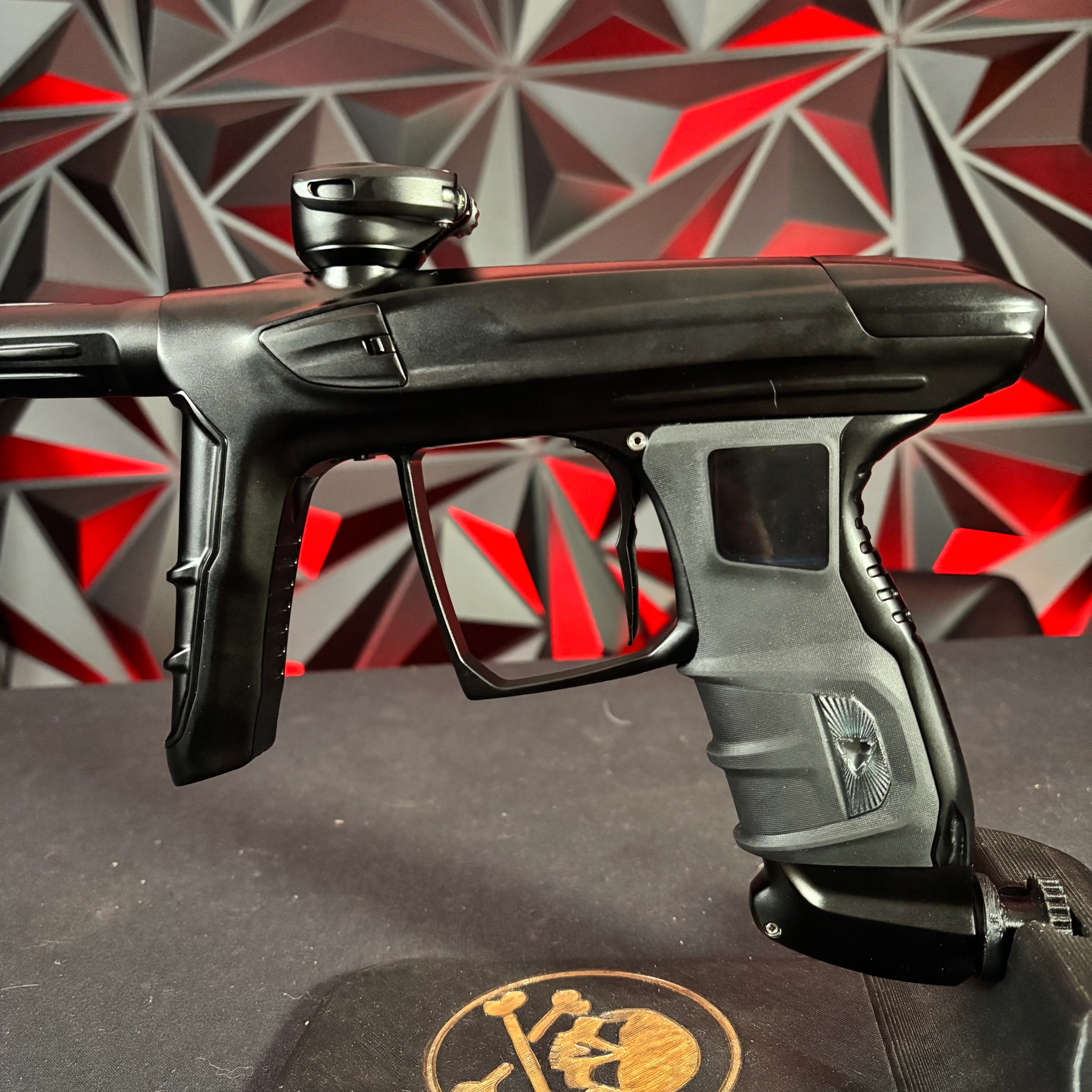 Used DLX Luxe IDOL Paintball Gun - Dust Black - Image 4