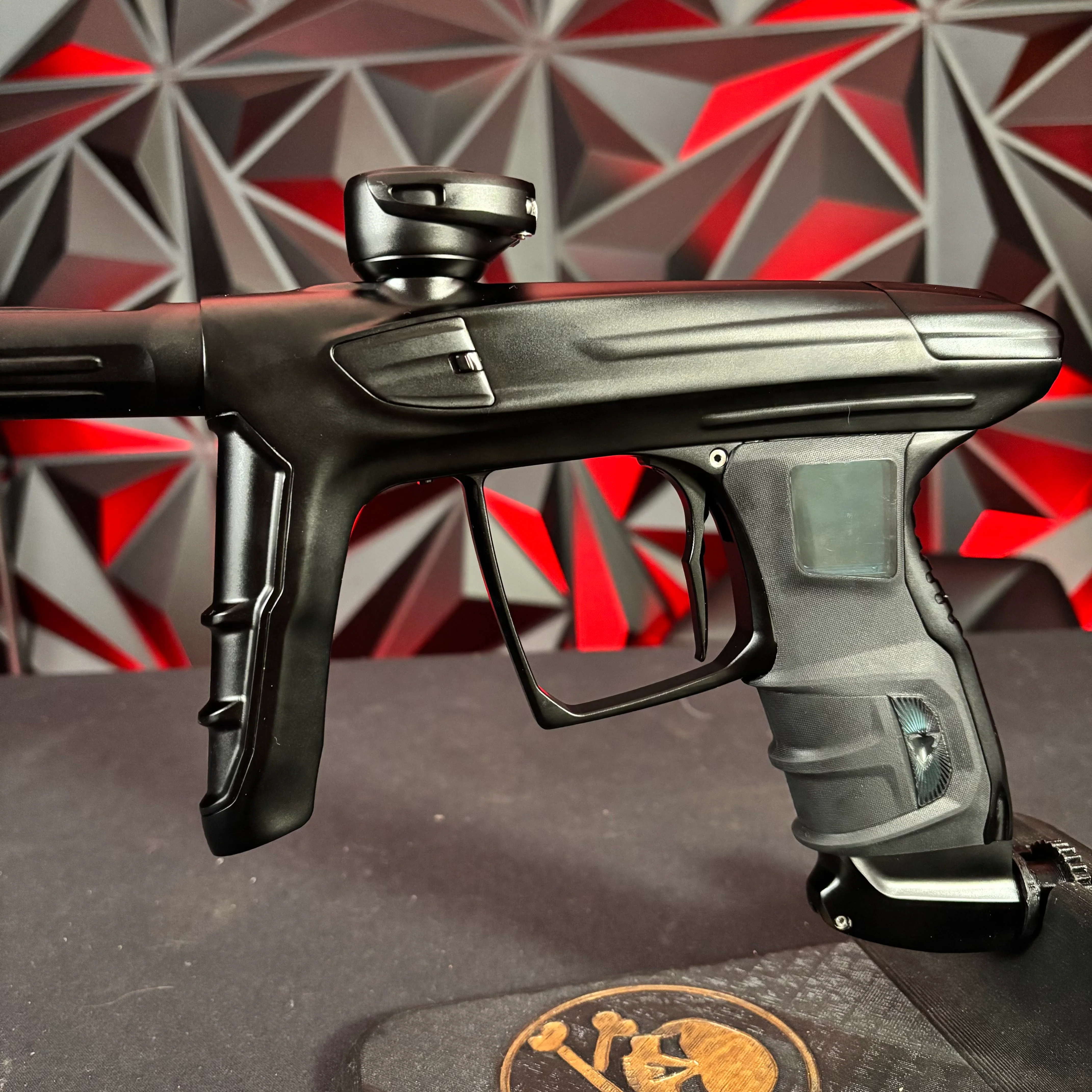 Used DLX Luxe IDOL Paintball Gun - Dust Black - Image 5