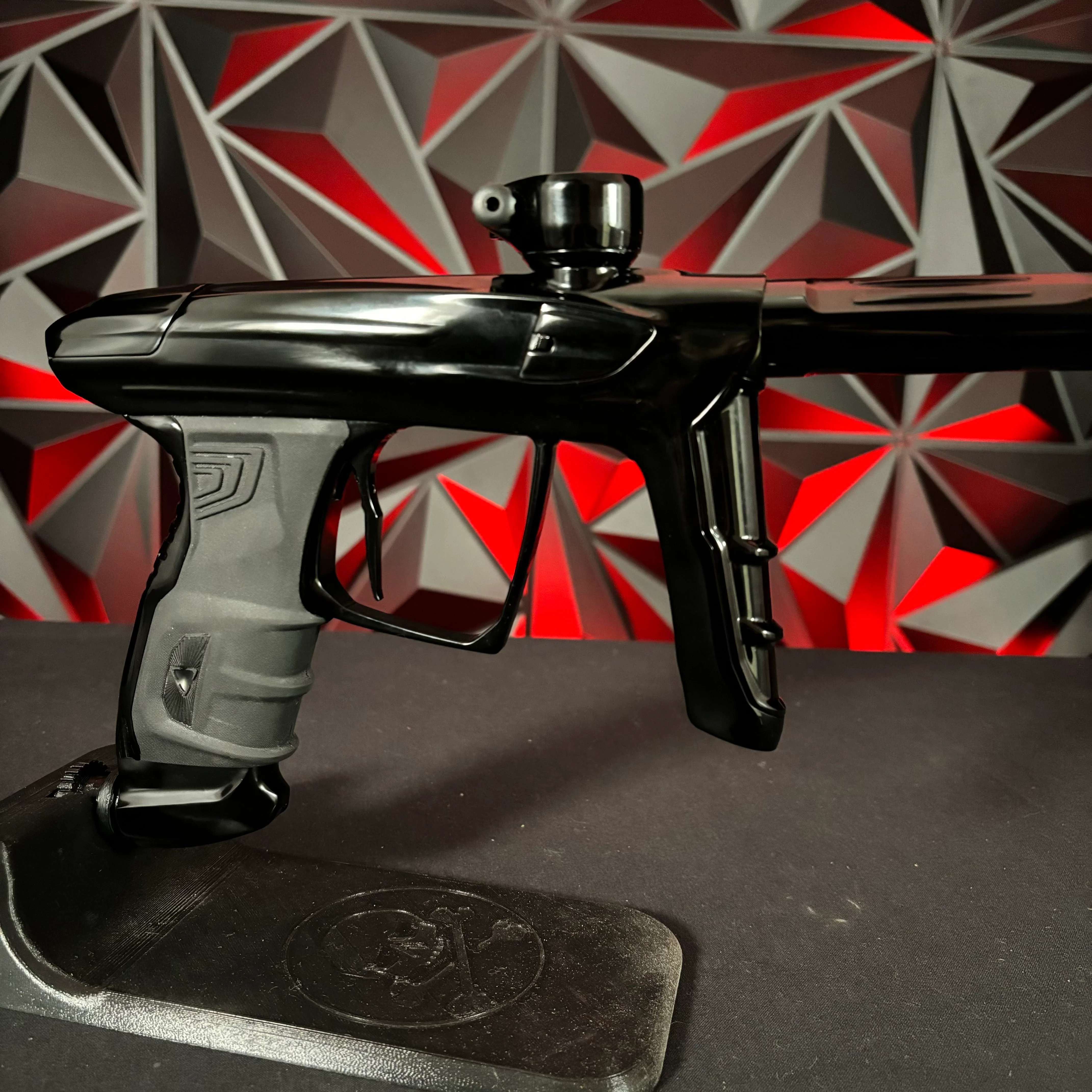 Used DLX Luxe IDOL Paintball Marker - Polished Black - Image 4