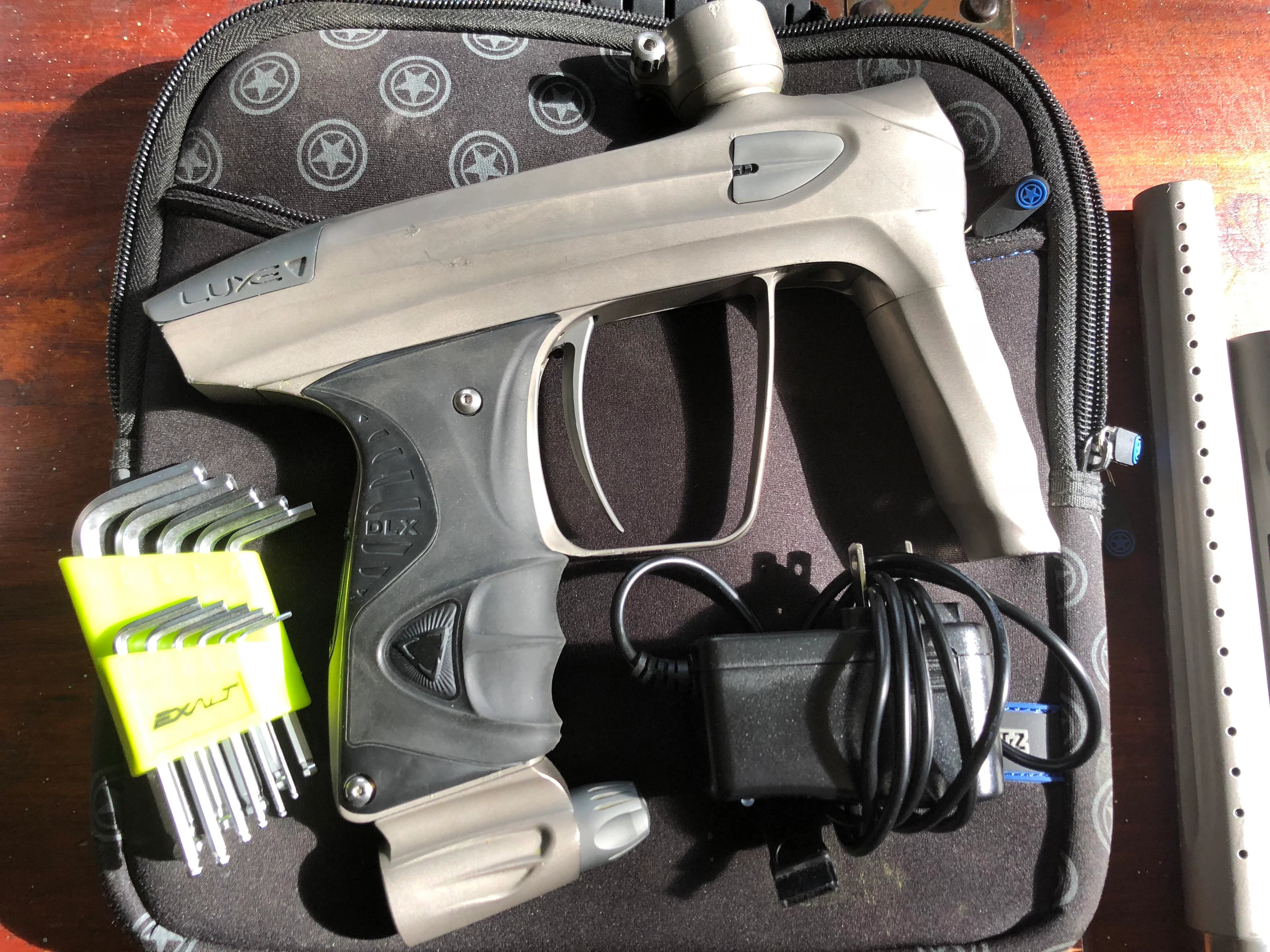 Used Dlx Luxe Oled 1 of 1 full ice coating - bolt and body - Image 5