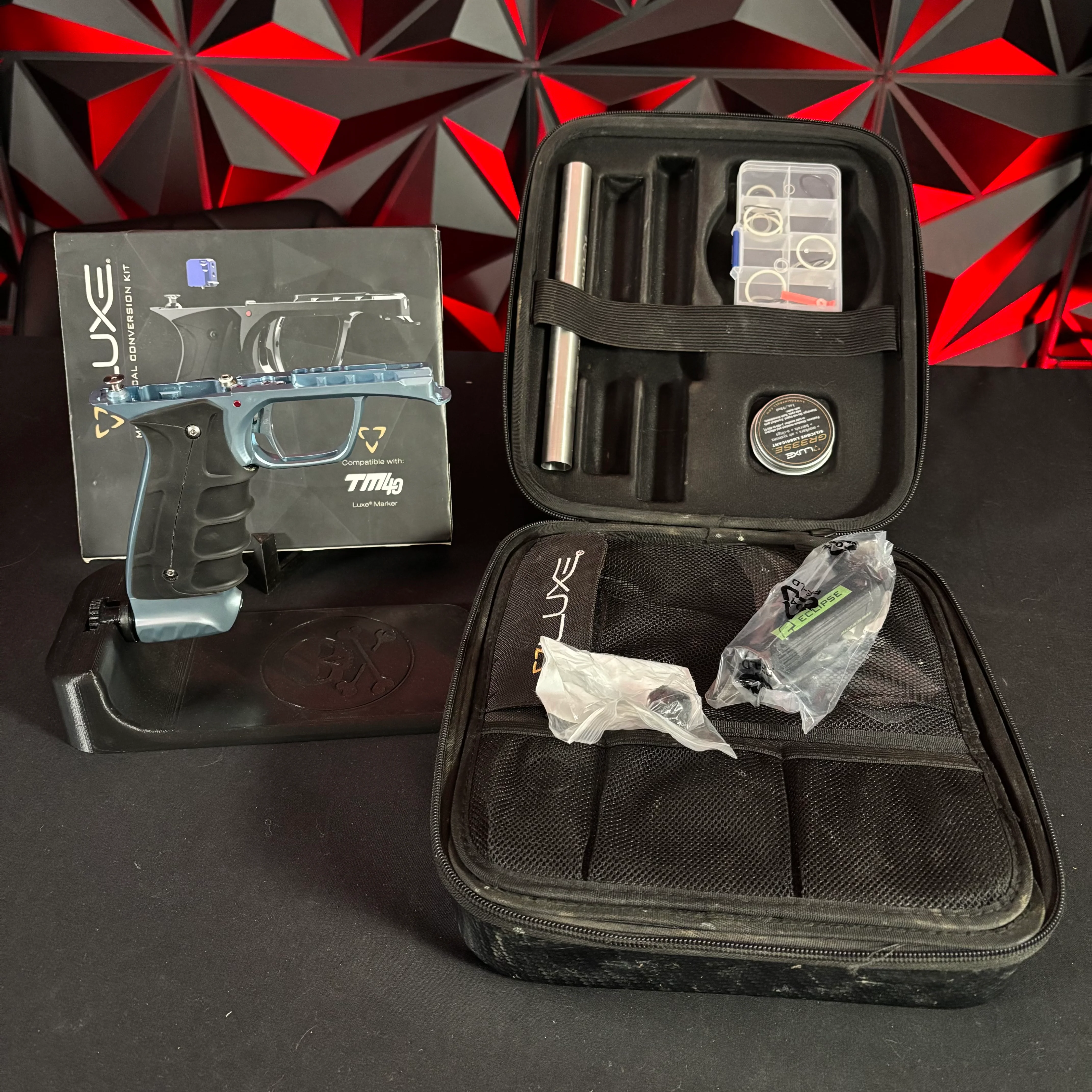Used DLX LUXE "Project" TM40 Paintball Gun - Steel Blue w/ Matching Mech Frame - Image 10