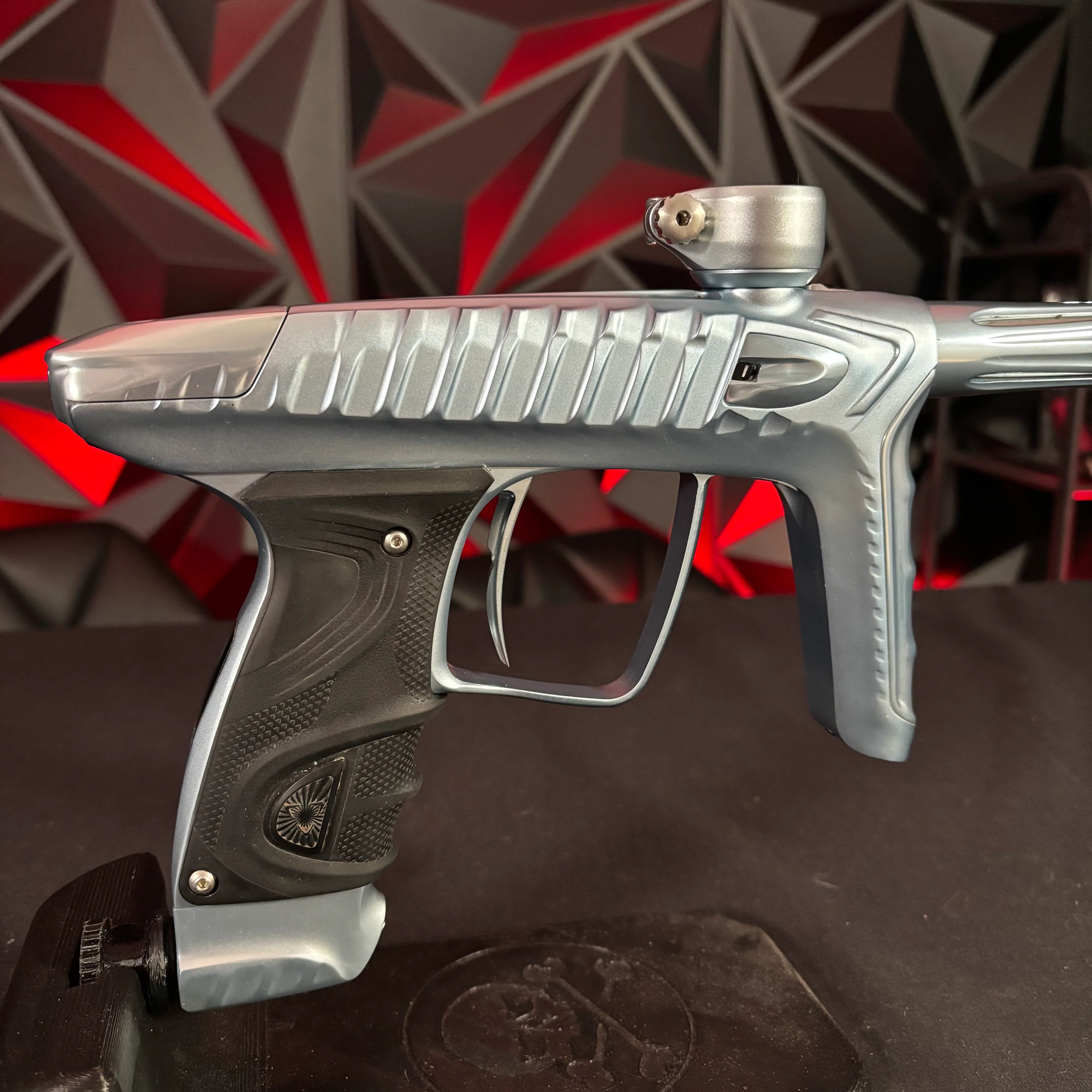 Used DLX LUXE "Project" TM40 Paintball Gun - Steel Blue w/ Matching Mech Frame - Image 2