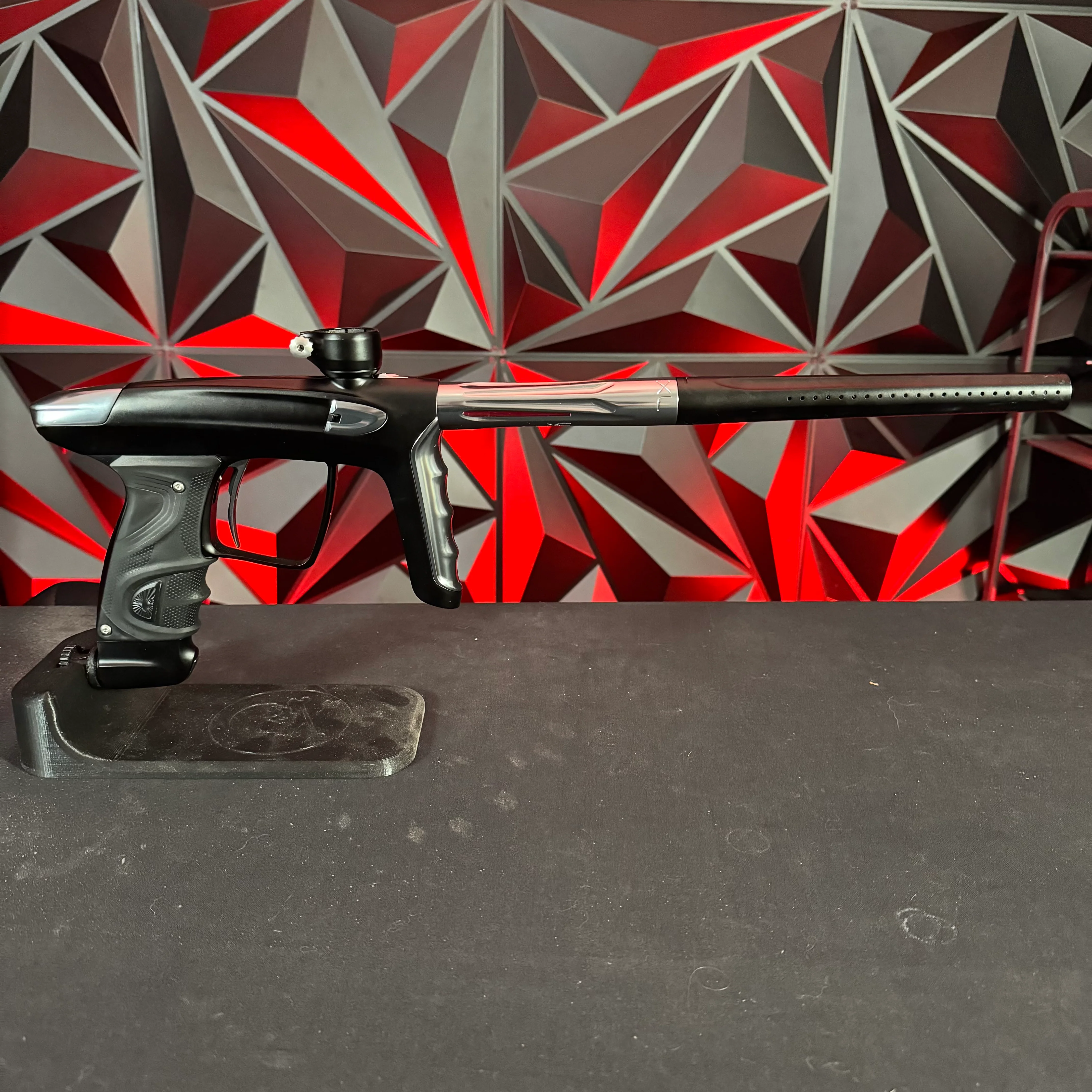 Used DLX Luxe TM40 Paintball Gun - Black/Pewter - Image 6