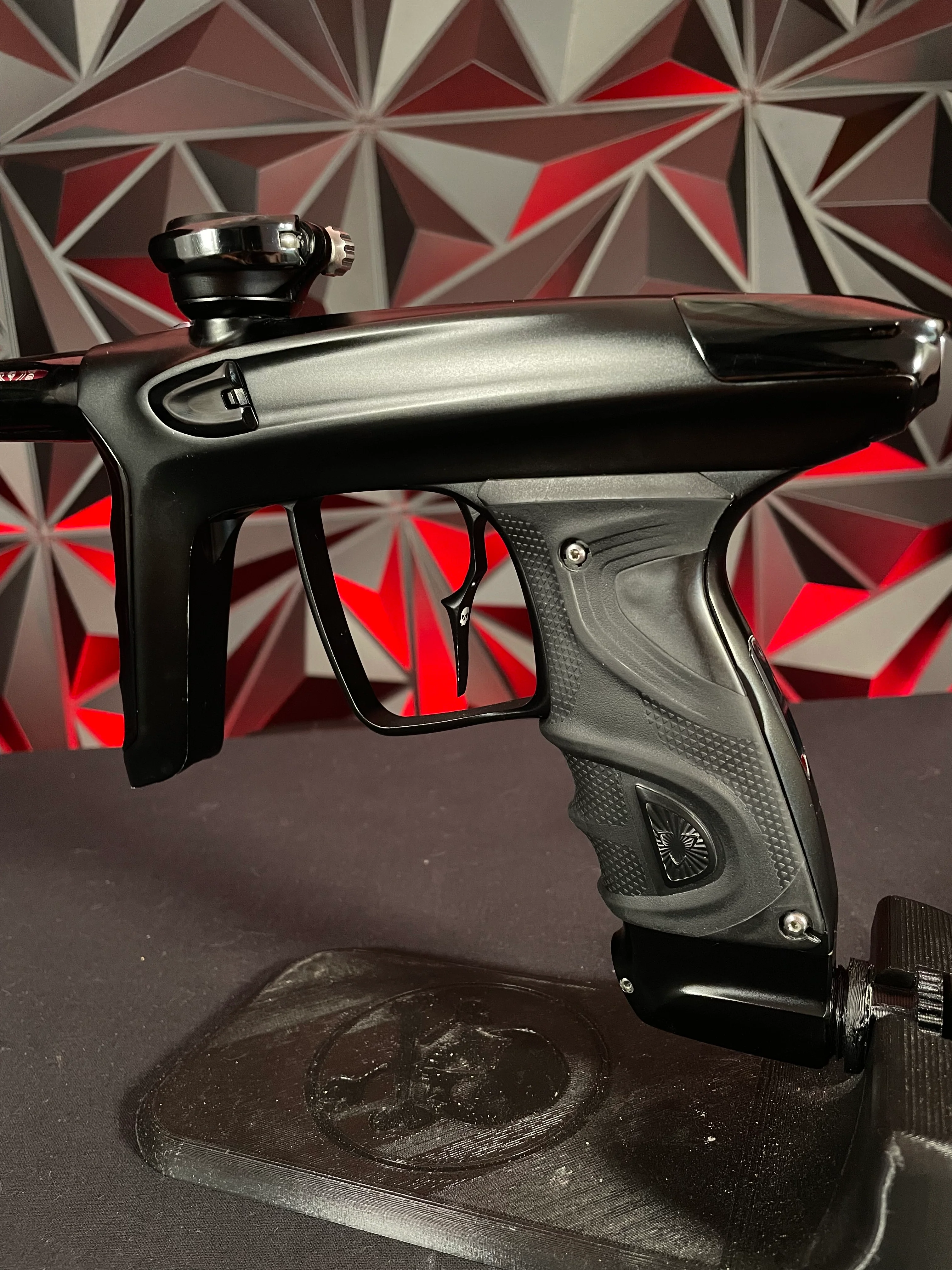 Used DLX Luxe TM40 Paintball Gun - Dust Black / Gloss Black w/ Infamous Deuce Trigger - Image 2