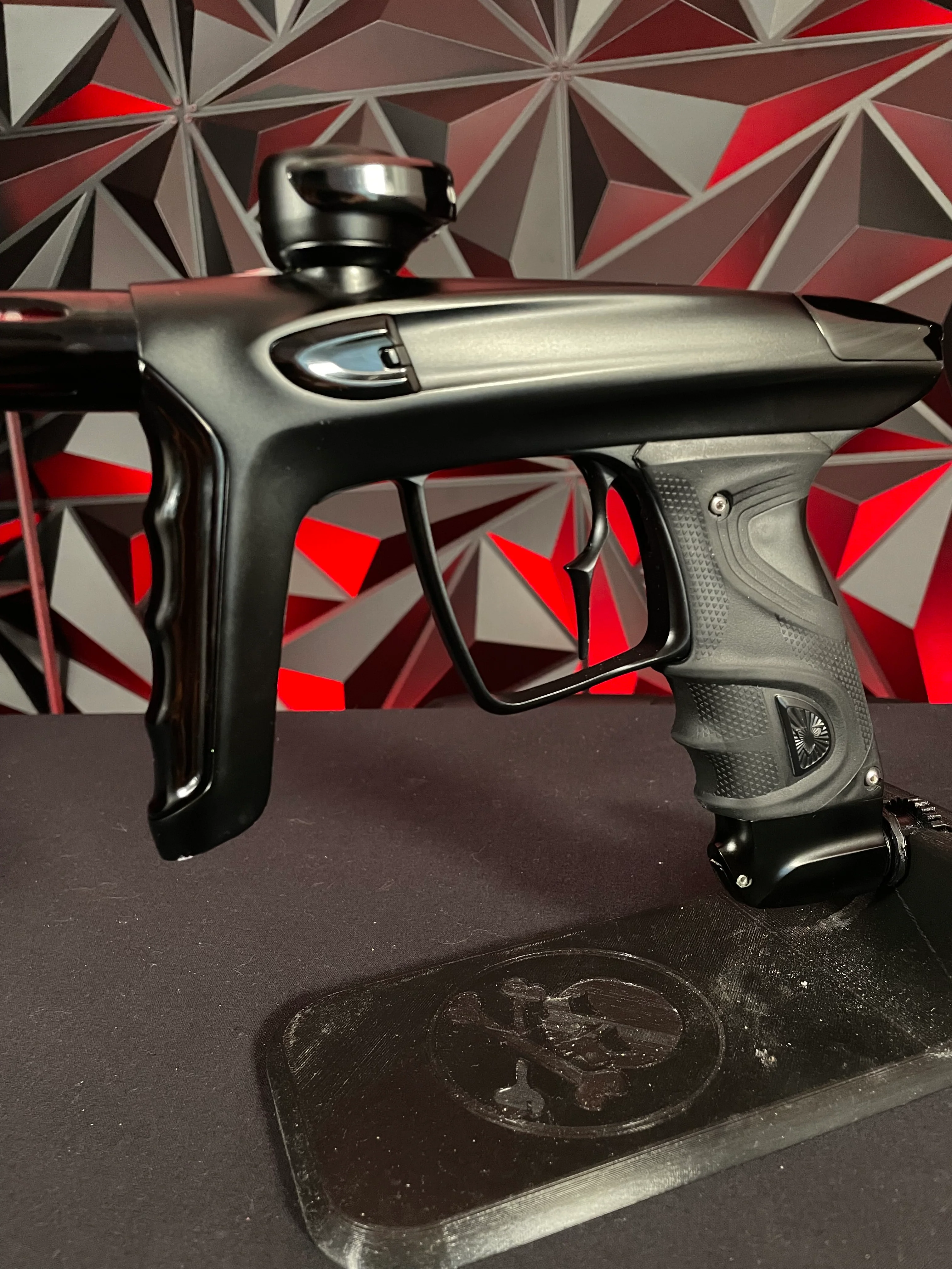 Used DLX Luxe TM40 Paintball Gun - Dust Black / Gloss Black w/ Infamous Deuce Trigger - Image 4